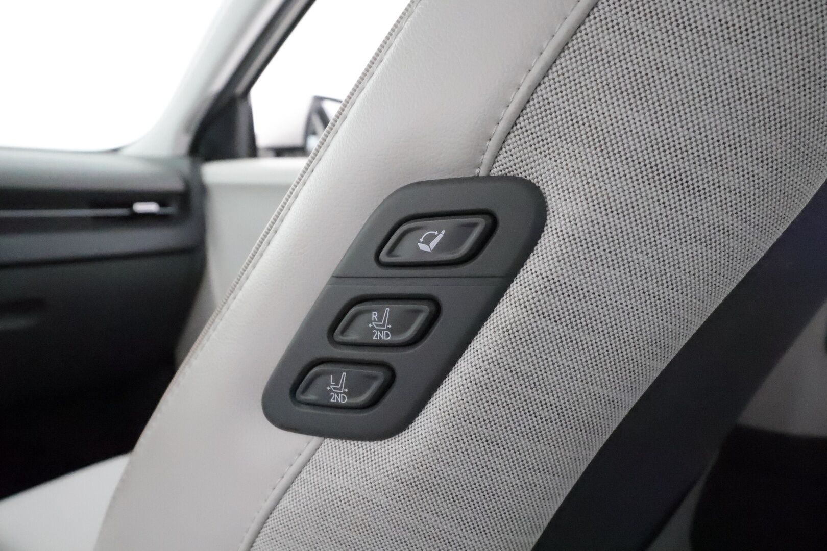 Hyundai IONIQ 5 2022 73 kWh 305 hv AWD Premium **HUD / Bose / Adapt.Vakkari / LED-valot / 360° / Ilmastoidut Muistinahat / Navi / Keyless** - 1-om Suomi-auto / Kahdet Renkaat