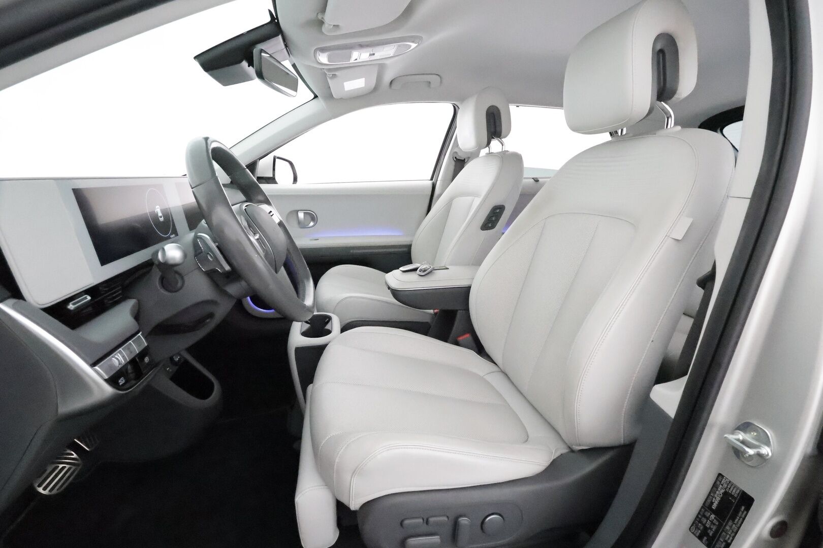 Hyundai IONIQ 5 2022 73 kWh 305 hv AWD Premium **HUD / Bose / Adapt.Vakkari / LED-valot / 360° / Ilmastoidut Muistinahat / Navi / Keyless** - 1-om Suomi-auto / Kahdet Renkaat
