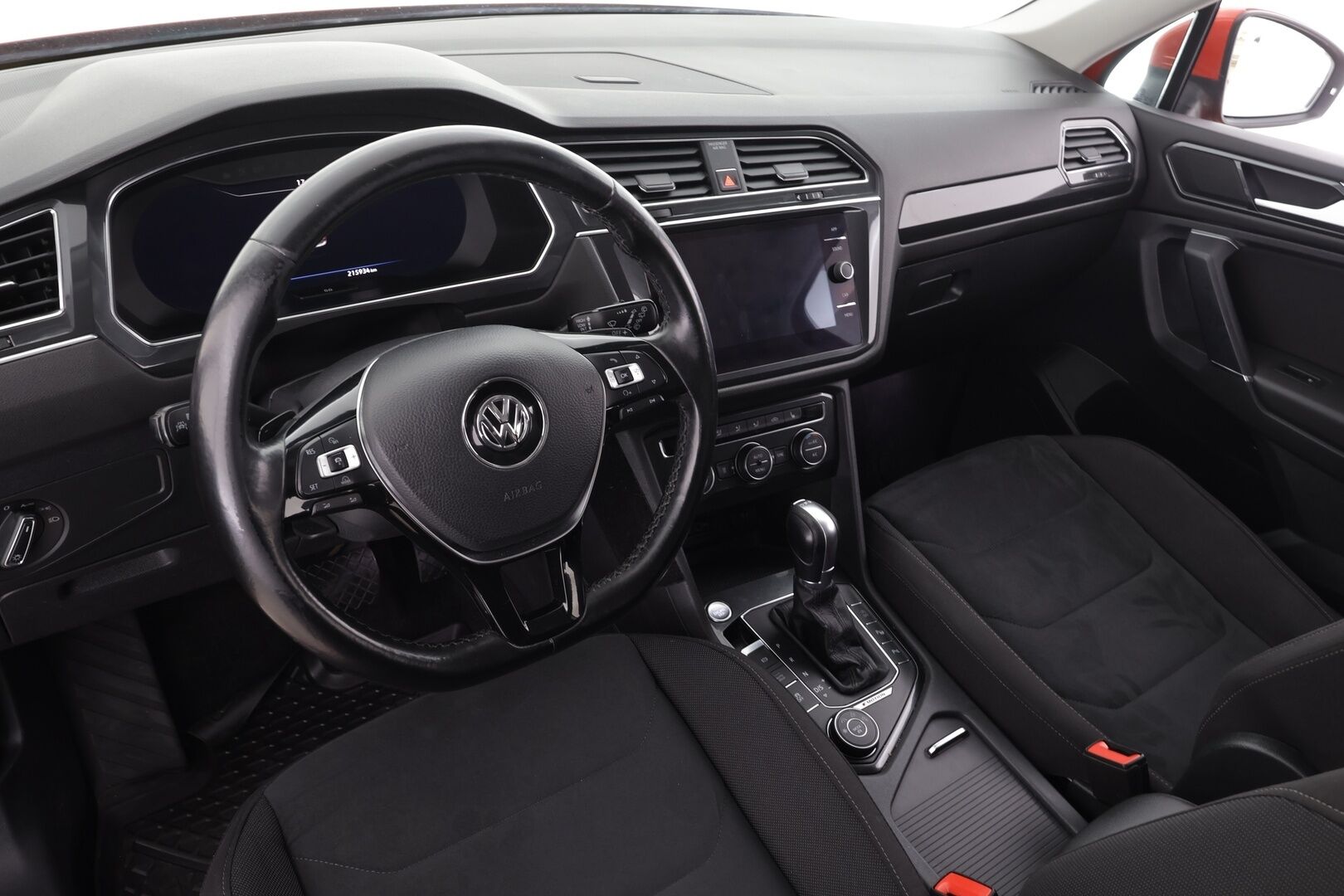 Volkswagen TIGUAN ALLSPACE 2018 Highline 2,0 TDI SCR 140 kW 4MOTION DSG 7-P  Winter Edition * Webasto / LED / P.Kamera / ACC / Kaistavahti / Keyless * - Kahdet renkaat - HULLUT BLACKWEEK JATKOT - KORKOTARJOUS 2,49%