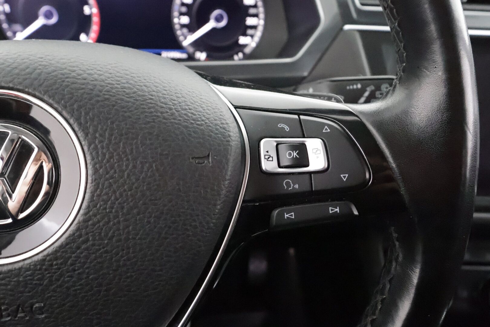 Volkswagen TIGUAN ALLSPACE 2018 Highline 2,0 TDI SCR 140 kW 4MOTION DSG 7-P  Winter Edition * Webasto / LED / P.Kamera / ACC / Kaistavahti / Keyless * - Kahdet renkaat - HULLUT BLACKWEEK JATKOT - KORKOTARJOUS 2,49%