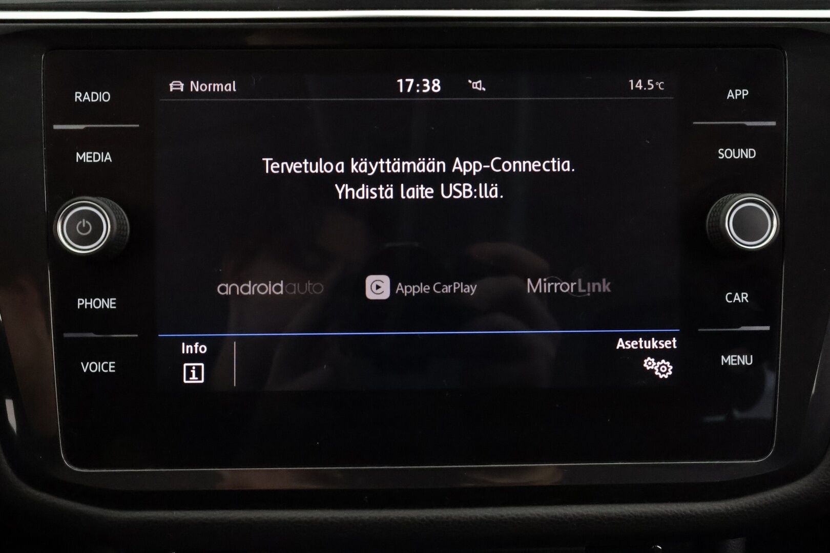 Volkswagen TIGUAN ALLSPACE 2018 Highline 2,0 TDI SCR 140 kW 4MOTION DSG 7-P  Winter Edition * Webasto / LED / P.Kamera / ACC / Kaistavahti / Keyless * - Kahdet renkaat - HULLUT BLACKWEEK JATKOT - KORKOTARJOUS 2,49%