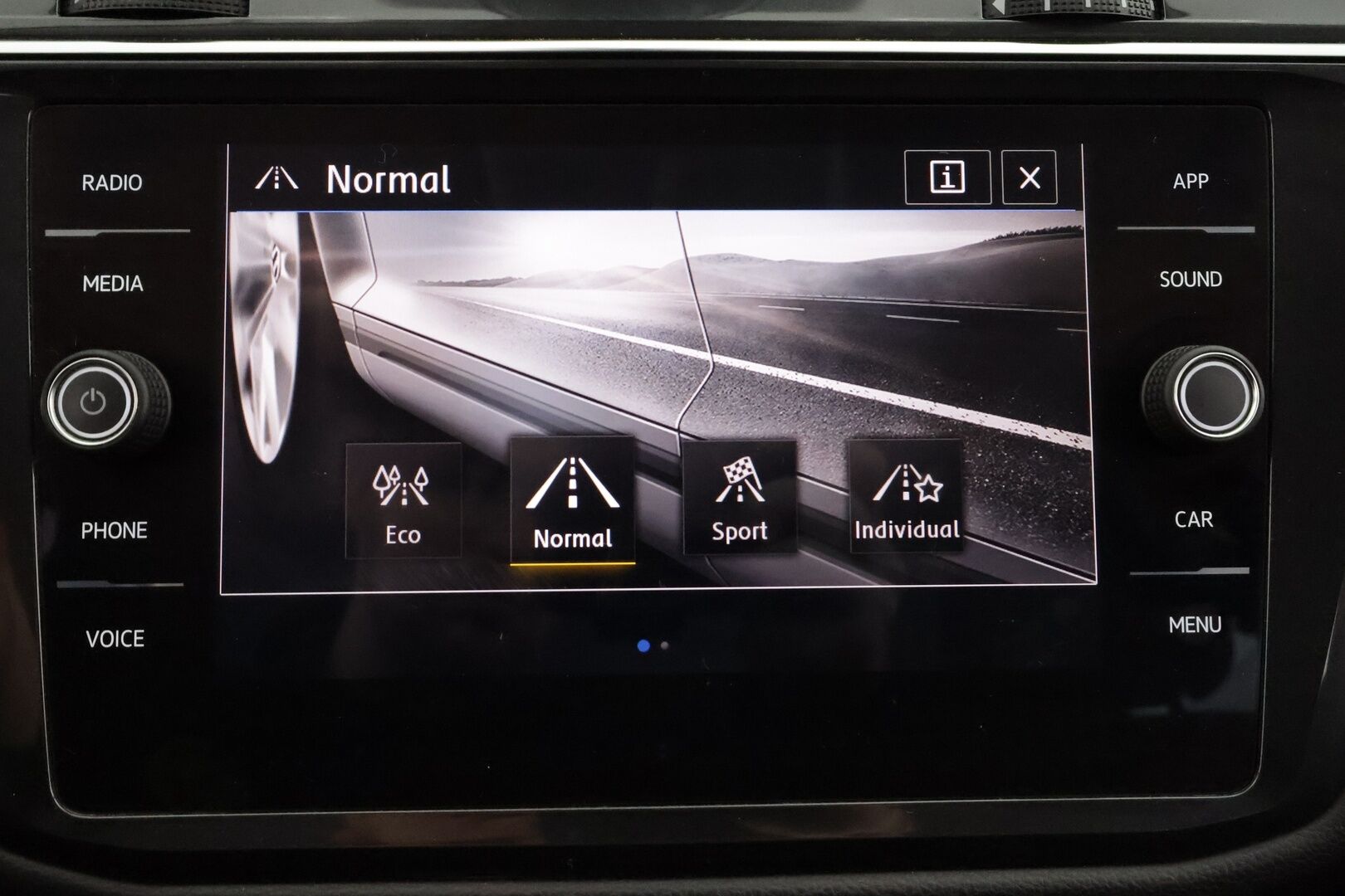 Volkswagen TIGUAN ALLSPACE 2018 Highline 2,0 TDI SCR 140 kW 4MOTION DSG 7-P  Winter Edition * Webasto / LED / P.Kamera / ACC / Kaistavahti / Keyless * - Kahdet renkaat - HULLUT BLACKWEEK JATKOT - KORKOTARJOUS 2,49%