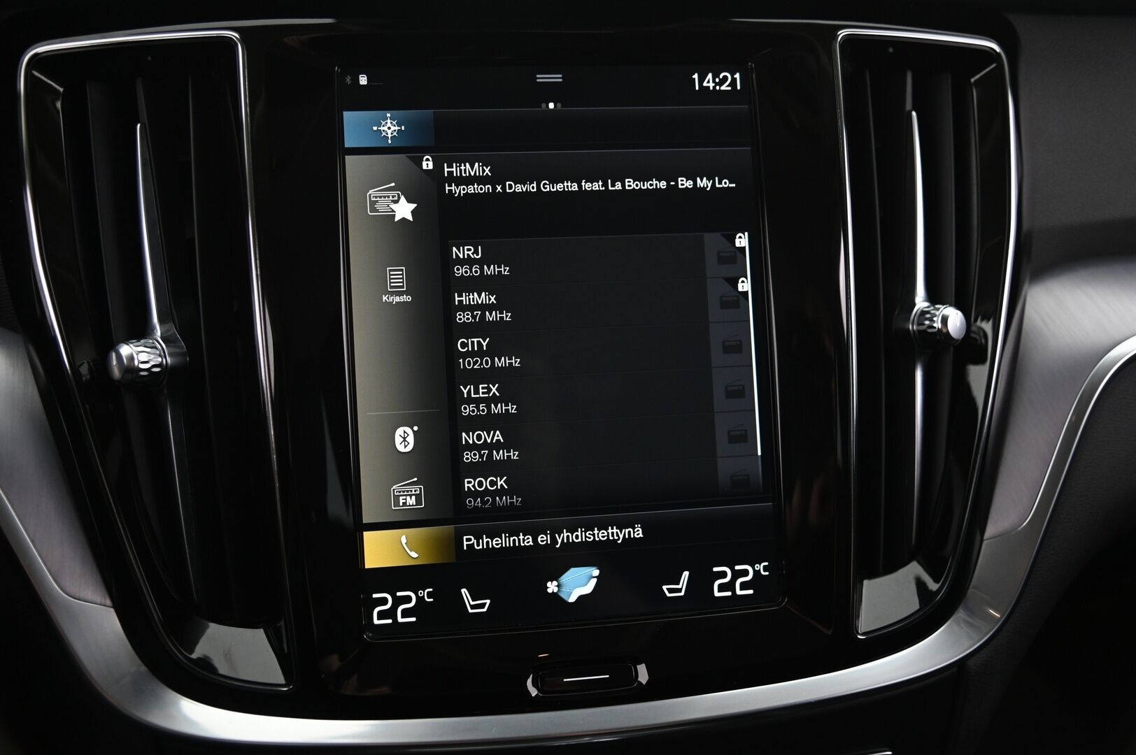 Volvo V60 2018 D4 Business Aut *ACC / VOC / LED / Navi / S.Koukku* - *2x renkaat ja alut / Jakopää tehty*