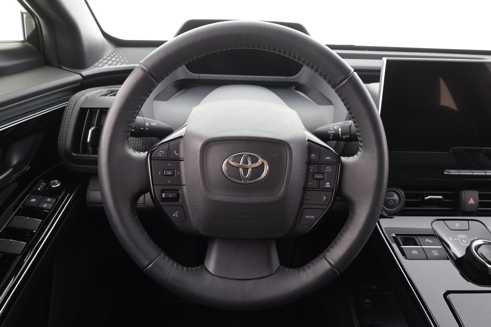 Toyota bZ4X 2023 Launch Edition * ACC / Koukku / P.kamera / Puolinahat / Sähköpenkki / Navi / LED / Keyless * - 1.Om Suomi-auto / Kahdet renkaat aluvanteilla / Merkkihuollettu