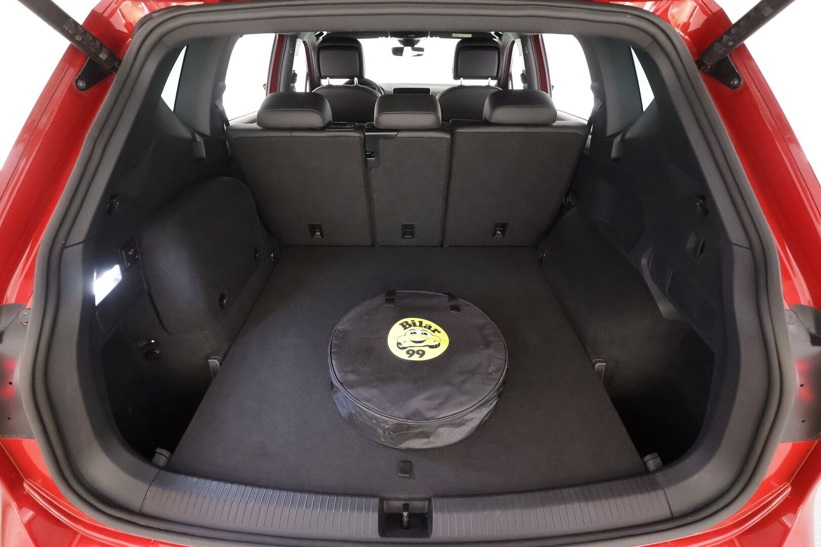 Seat Tarraco 2023 1,4 PHEV 245 e-Hybrid Xperience Launch Edition DSG - 1Om Suomiauto | Lisälämmitin | Koukku | Nahkasisusta | 360-Kamera | Matrix | Muistipenkki | Digimittari | Juuri tullut Tampereelle!