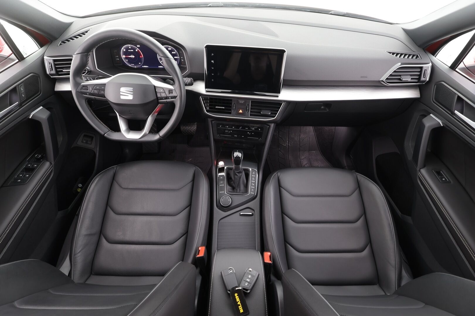 Seat Tarraco 2023 1,4 PHEV 245 e-Hybrid Xperience Launch Edition DSG - 1Om Suomiauto | Lisälämmitin | Koukku | Nahkasisusta | 360-Kamera | Matrix | Muistipenkki | Digimittari | Juuri tullut Tampereelle!