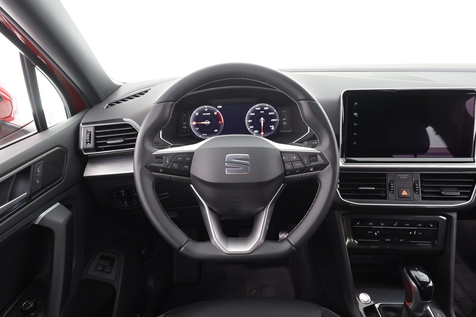 Seat Tarraco 2023 1,4 PHEV 245 e-Hybrid Xperience Launch Edition DSG - 1Om Suomiauto | Lisälämmitin | Koukku | Nahkasisusta | 360-Kamera | Matrix | Muistipenkki | Digimittari | Juuri tullut Tampereelle!
