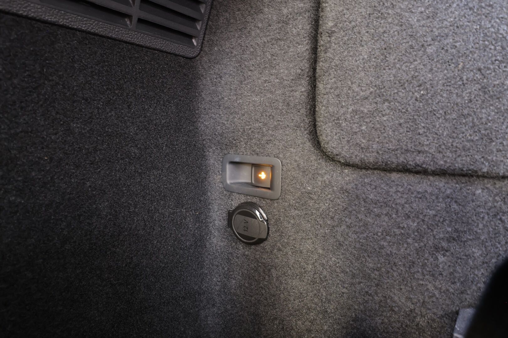 Seat Tarraco 2023 1,4 PHEV 245 e-Hybrid Xperience Launch Edition DSG - 1Om Suomiauto | Lisälämmitin | Koukku | Nahkasisusta | 360-Kamera | Matrix | Muistipenkki | Digimittari | Juuri tullut Tampereelle!