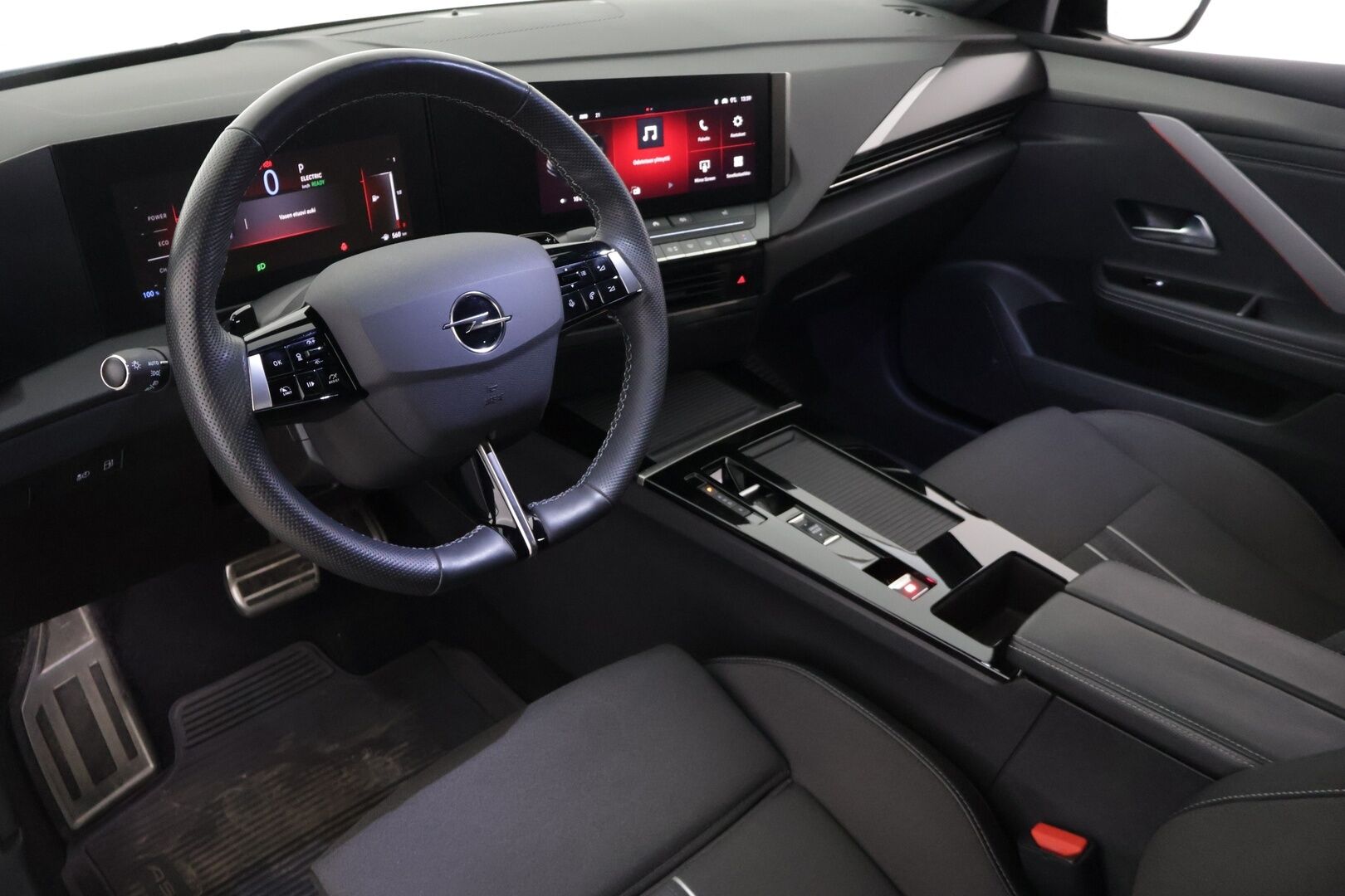 Opel Astra 2023 GS Line 180 A PHEV *Adapt. vakkari / 360° Kamerat / Pixel-LED / Vetokoukku / Lisälämmitin / KeylessGo* - Suomi-auto / 2x renkaat ja vanteet / Tyylikäs yksilö - HULLUT BLACKWEEK JATKOT - KORKOTARJOUS 2,49%