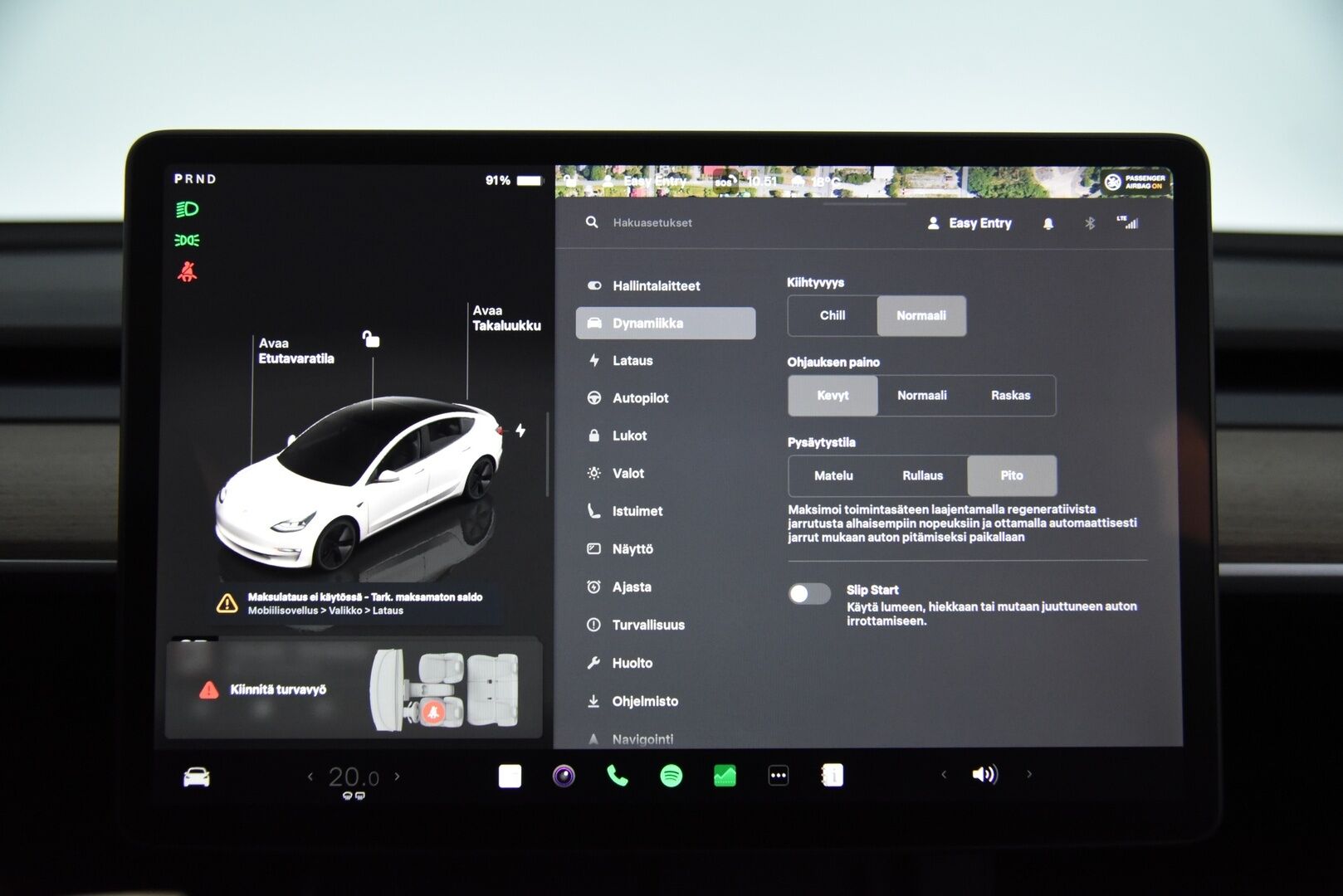 Tesla Model 3 2023 RWD / *Lasikatto / Lämpöpumppu / Adapt.Vakkari / Matrix-LED / P.kamera / Navi / Premium audio / AMD Ryzen - 2x vanteet & renkaat