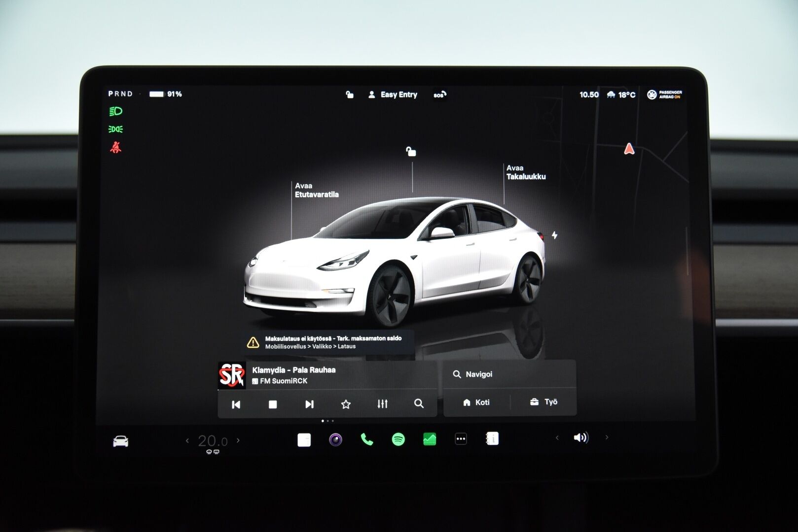 Tesla Model 3 2023 RWD / *Lasikatto / Lämpöpumppu / Adapt.Vakkari / Matrix-LED / P.kamera / Navi / Premium audio / AMD Ryzen - 2x vanteet & renkaat
