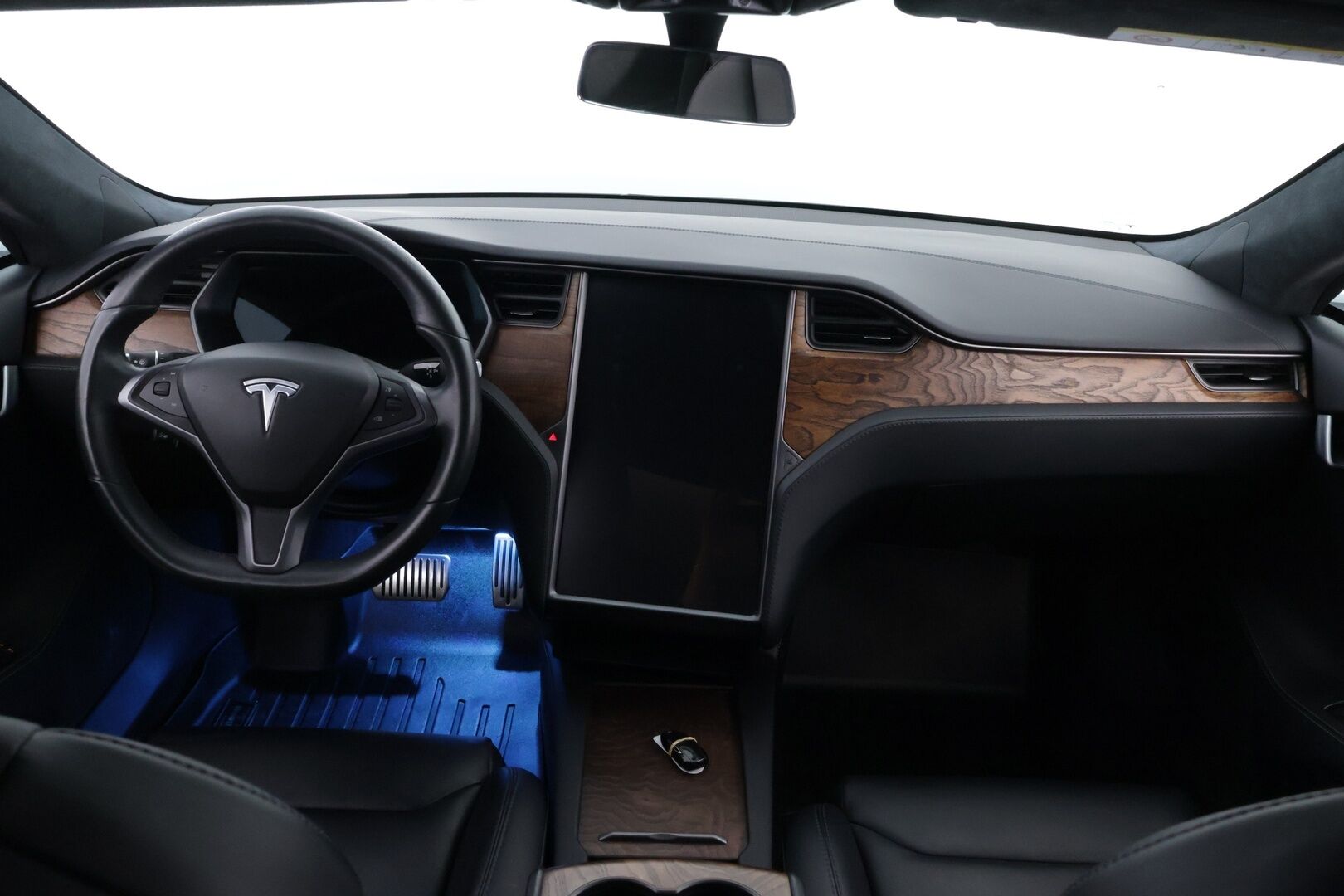 Tesla Model S 2020 Standard Range AWD - Premium Audio | Lasikatto | Ilma-Alusta | Peruutuskamerat | Ratinlämmitys | Akuston esilämmitys | Huippusiisti!