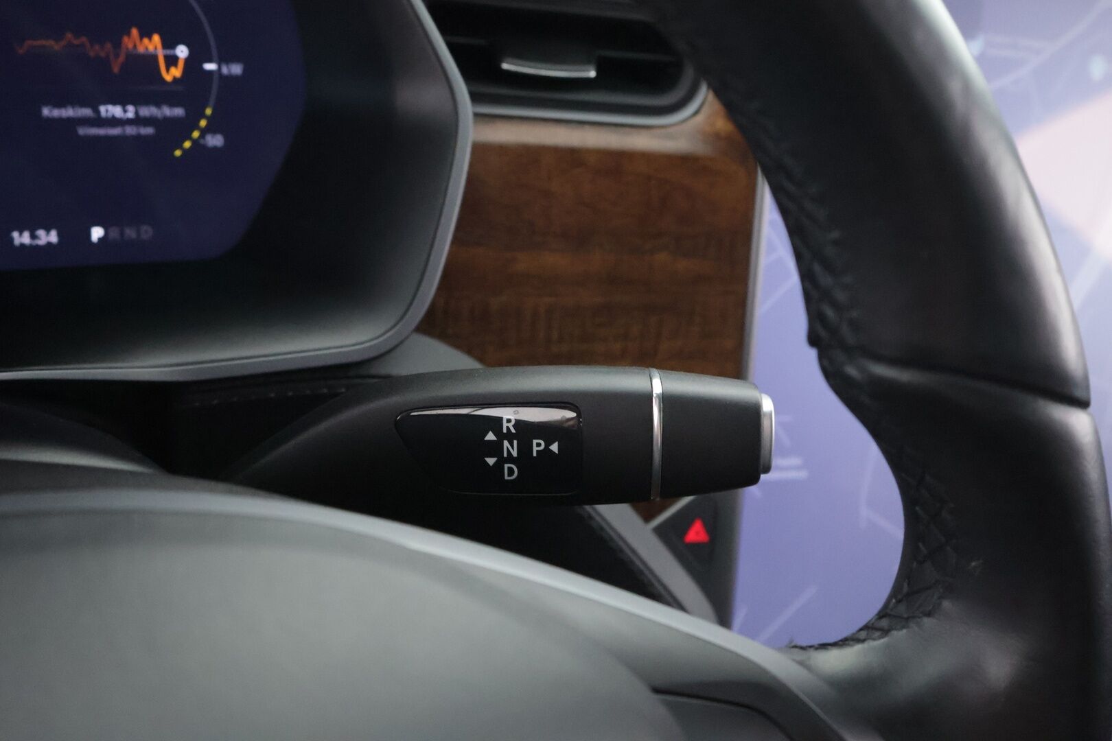 Tesla Model S 2020 Standard Range AWD - Premium Audio | Lasikatto | Ilma-Alusta | Peruutuskamerat | Ratinlämmitys | Akuston esilämmitys | Huippusiisti!