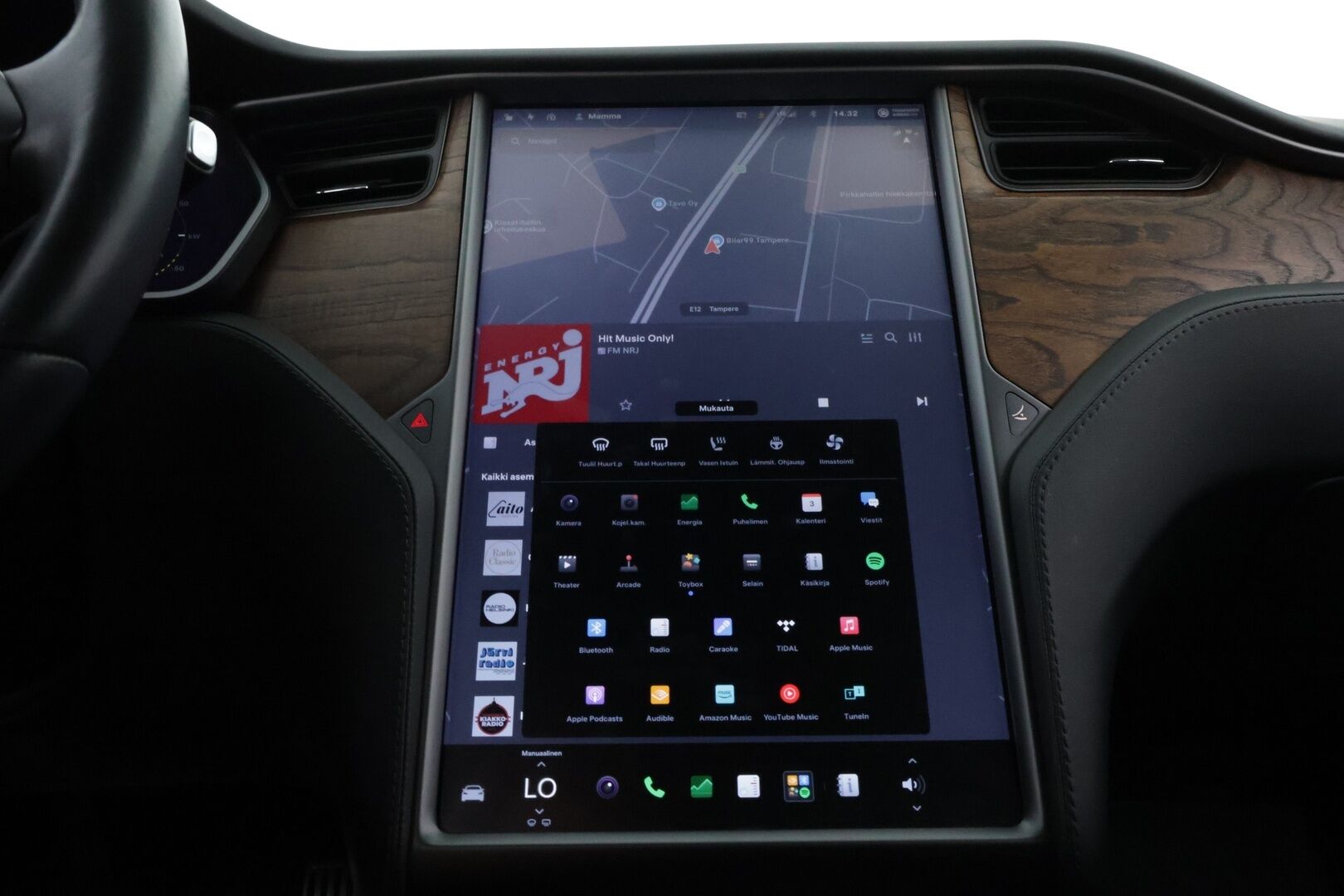 Tesla Model S 2020 Standard Range AWD - Premium Audio | Lasikatto | Ilma-Alusta | Peruutuskamerat | Ratinlämmitys | Akuston esilämmitys | Huippusiisti!