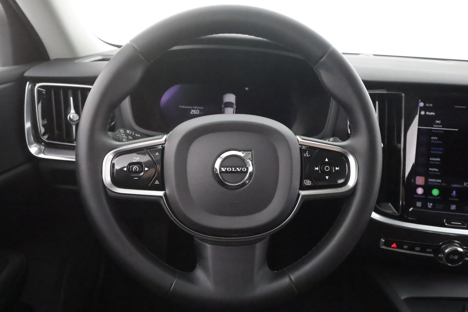 Volvo V60 Cross Country 2023 B5 AWD MHEV Business Core aut - | ACC | Webasto | Koukku | P.kamera | Pilot assist | High performance audio | LED | Keyless | 1-om suomiauto | Merkkihuollot | ALV | 