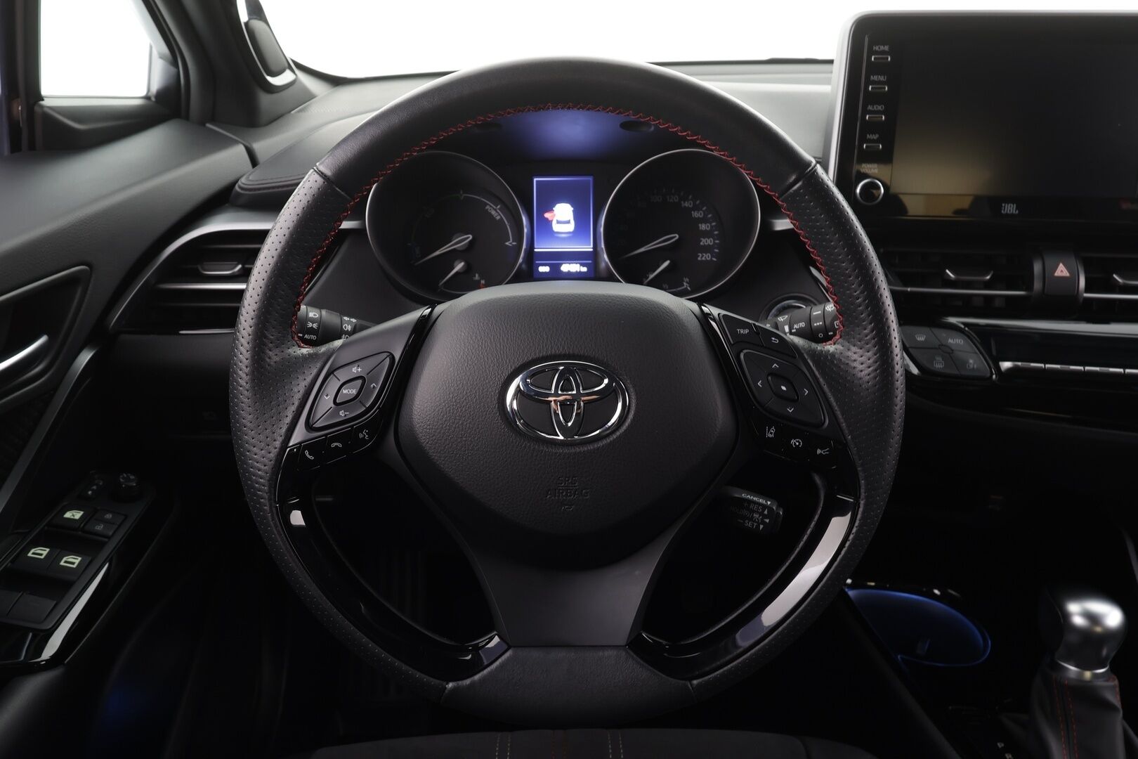 Toyota C-HR 2021 2,0 Hybrid GR Sport * ACC / P.kamera / LED / Navi / JBL / Sähköpenkki / KeylessGo / Sporttipenkit * - Kahdet renkaat aluvanteilla / Juuri huollettu!