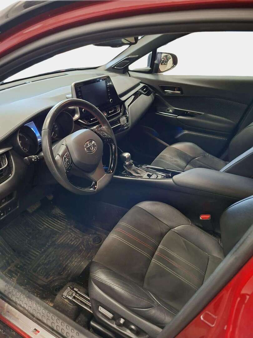 Toyota C-HR 2021 2,0 Hybrid GR Sport -  | ACC | GR-Sport | JBL | P. Kamera ja tutkat | Apple & Android | Kahdet renkaat & vanteet | 
