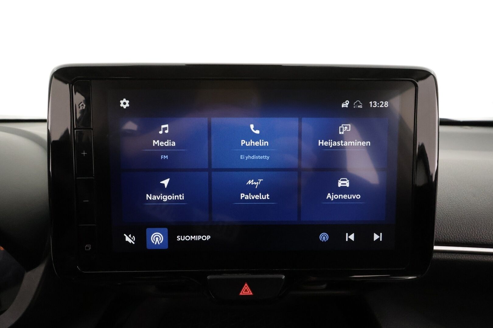 Toyota Yaris Cross 2023 1,5 Hybrid Active Business * ACC / P.kamera / LED / Navi / Ratinlämmitin / KeylessGo * - 1.Om Suomi-auto / Kahdet renkaat aluvanteilla / Merkkihuollettu - HULLU BLACKWEEK KORKOTARJOUS 2,49%