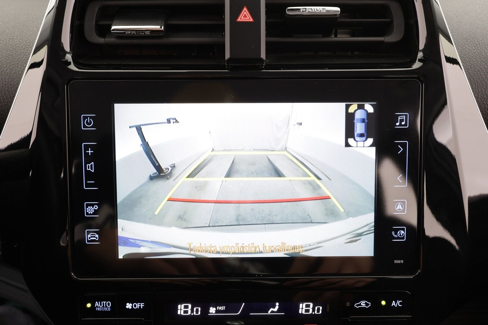 Toyota Prius 2019 Plug-in Executive * ACC / HUD / ILP / P.kamera / LED / Navi / KeylessGo * - Kahdet renkaat aluvanteilla / Merkkihuollettu - HULLUT VÄLIPÄIVÄT KORKOTARJOUS 2,49%