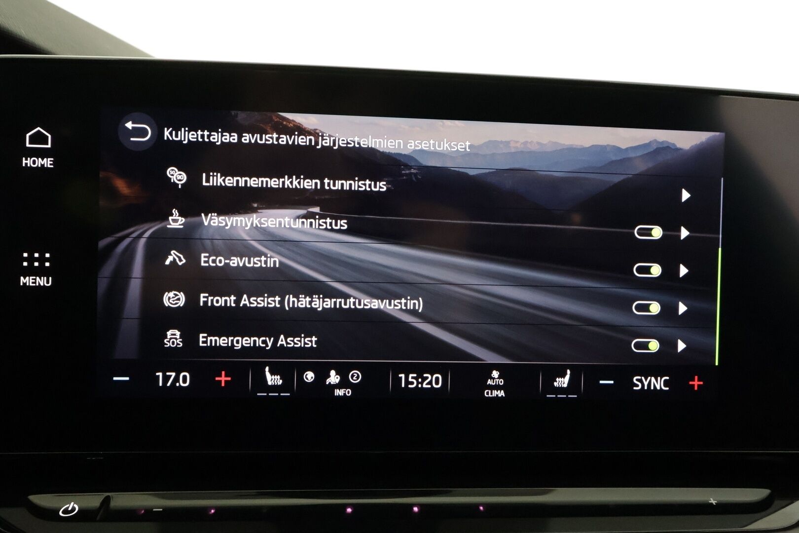 Skoda Octavia 2023 2.0 TDI 200 RS DSG Autom. - | ACC | Webasto | Skoda Crystal Matrix LED | P.Kamera | Ratinlämmitys | Keyless | Apple&Android | 1.Om Suomi-auto | Kahdet Renkaat | Merkkihuollettu |