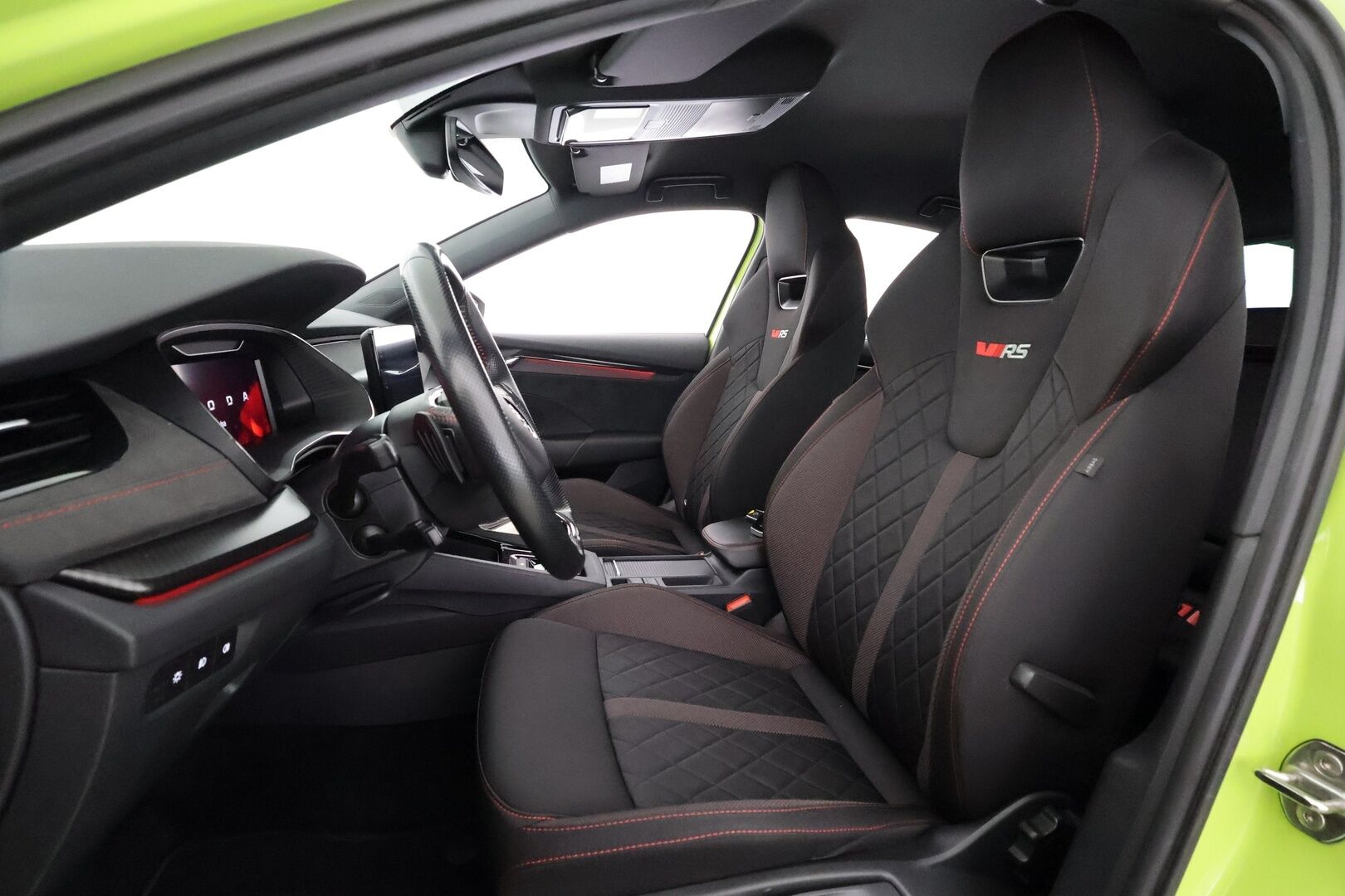 Skoda Octavia 2023 2.0 TDI 200 RS DSG Autom. - | ACC | Webasto | Skoda Crystal Matrix LED | P.Kamera | Ratinlämmitys | Keyless | Apple&Android | 1.Om Suomi-auto | Kahdet Renkaat | Merkkihuollettu |