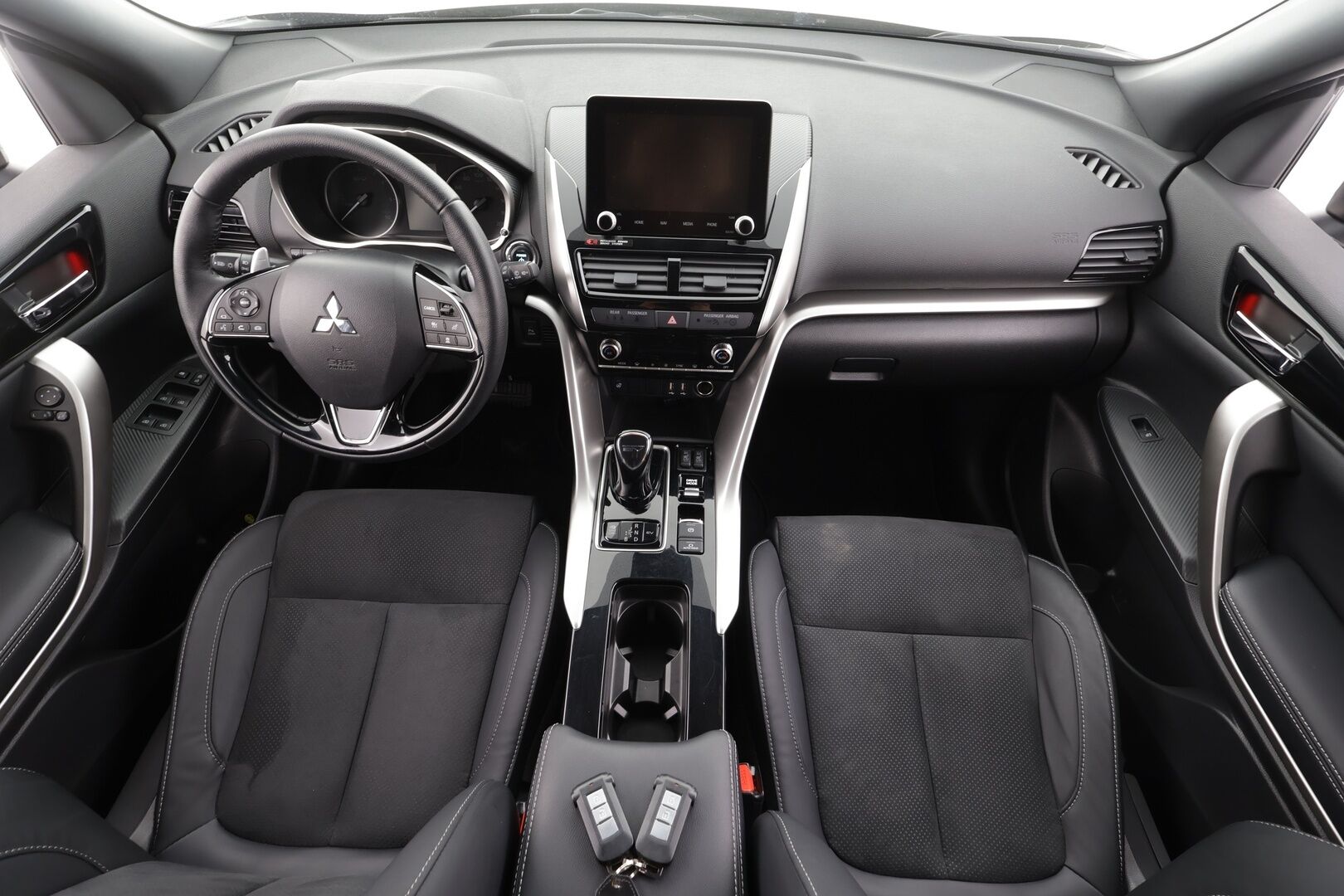 Mitsubishi Eclipse Cross 2024 Cross 2,4 PHEV Intense Navi * ACC / Kaistavahti / 360° / Sähköpenkki / Navi / LED / Keyless / Power Sound * - Suomi-auto / Kahdet renkaat aluvanteilla / Merkkihuollettu - HULLUT AVAJAISHULINAT KORKOTARJOUS 3,29 %