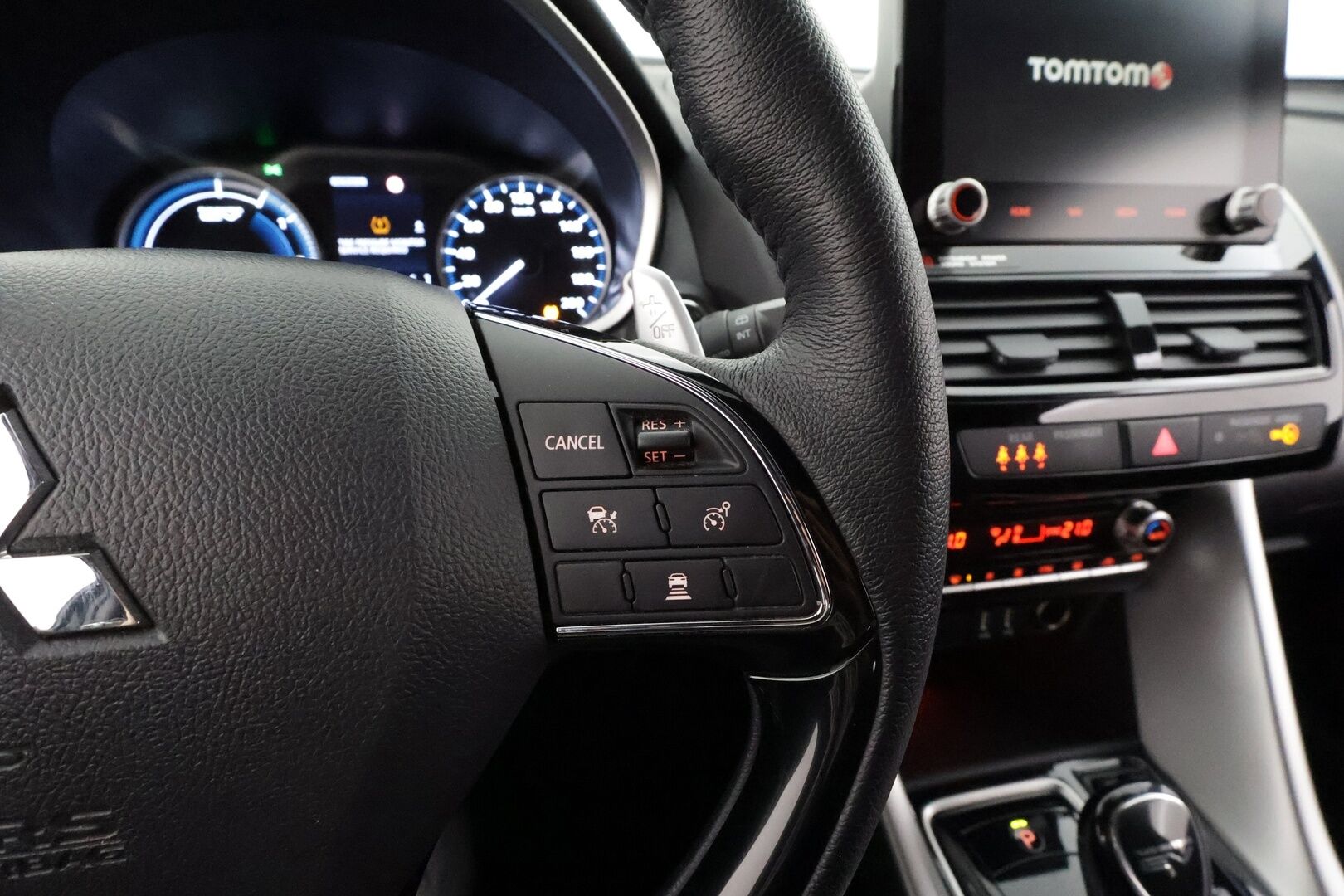 Mitsubishi Eclipse Cross 2024 Cross 2,4 PHEV Intense Navi * ACC / Kaistavahti / 360° / Sähköpenkki / Navi / LED / Keyless / Power Sound * - Suomi-auto / Kahdet renkaat aluvanteilla / Merkkihuollettu - HULLUT AVAJAISHULINAT KORKOTARJOUS 3,29 %