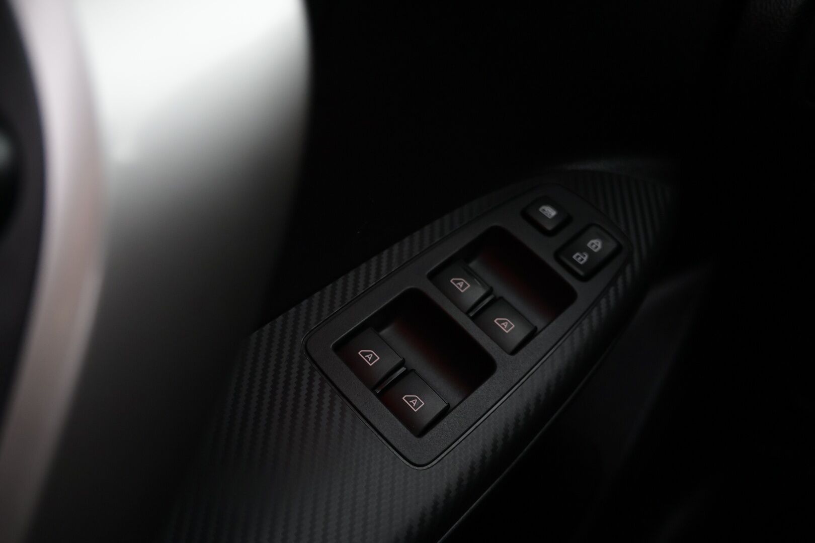 Mitsubishi ECLIPSE CROSS 2025 2.4 PHEV Instyle Plus 4WD / Sähköpenkit / Panorama / ACC / 360-Kamera - Todella siisti / Kattotelineet mukana / Kahdet renkaat - HULLUT AVAJAISHULINAT KORKOTARJOUS 3,29 %