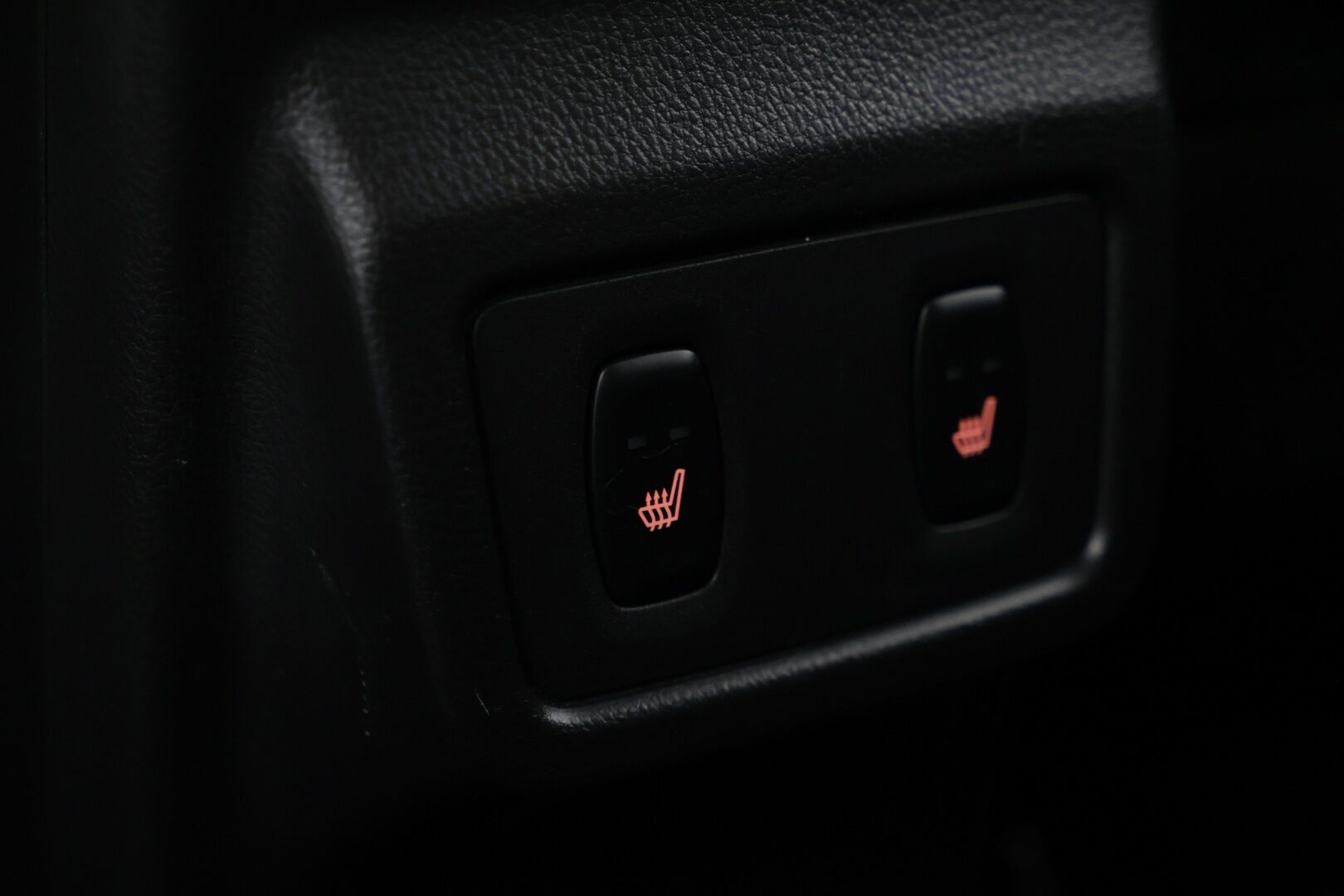 Mitsubishi ECLIPSE CROSS 2025 2.4 PHEV Instyle Plus 4WD / Sähköpenkit / Panorama / ACC / 360-Kamera - Todella siisti / Kattotelineet mukana / Kahdet renkaat - HULLUT AVAJAISHULINAT KORKOTARJOUS 3,29 %