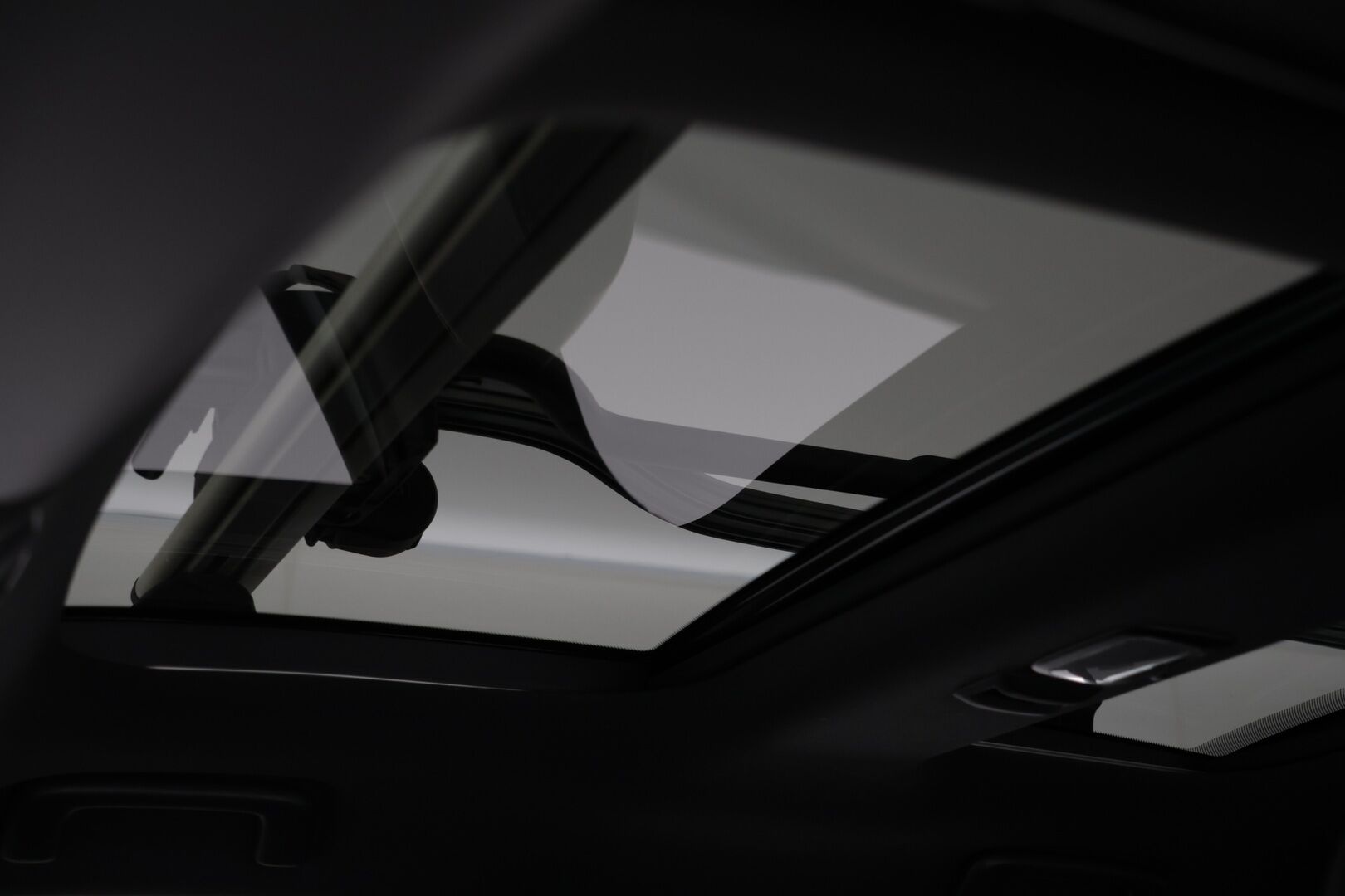Mitsubishi ECLIPSE CROSS 2025 2.4 PHEV Instyle Plus 4WD / Sähköpenkit / Panorama / ACC / 360-Kamera - Todella siisti / Kattotelineet mukana / Kahdet renkaat 