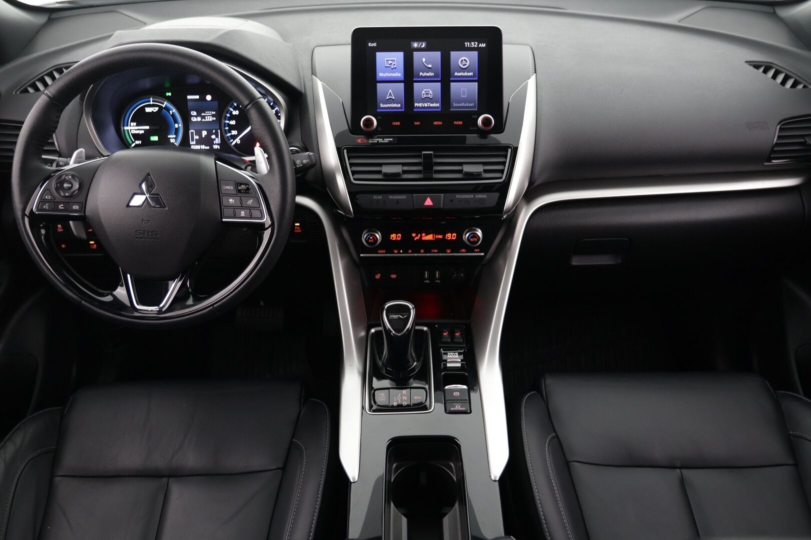 Mitsubishi ECLIPSE CROSS 2025 2.4 PHEV Instyle Plus 4WD / Sähköpenkit / Panorama / ACC / 360-Kamera - Todella siisti / Kattotelineet mukana / Kahdet renkaat 