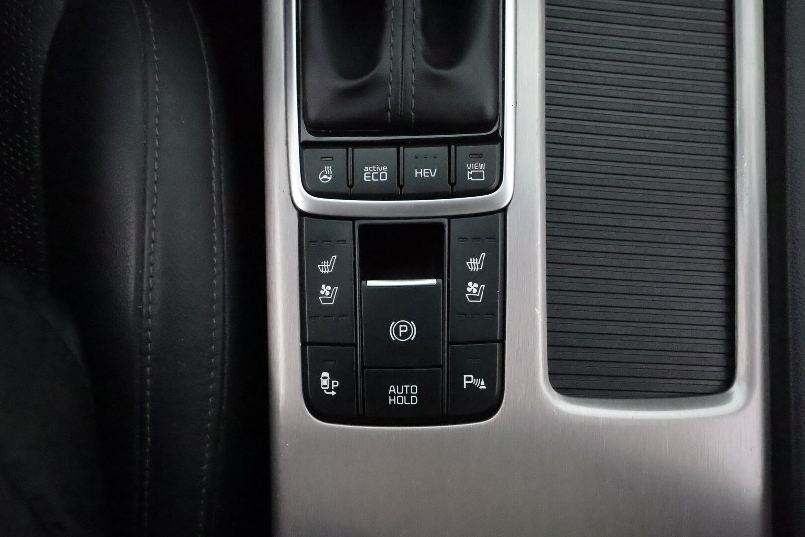 Kia Optima 2019 Business Luxury SW A/T**360° Kamera / Adapt.Vakkari / LED-valot / Ilmastoitu Muistipenkki / Harman/Kardon / Koukku** - Navi / Kaistavahti / KeylessGO / 2x Latauskaapelit / 2x Renkaat
