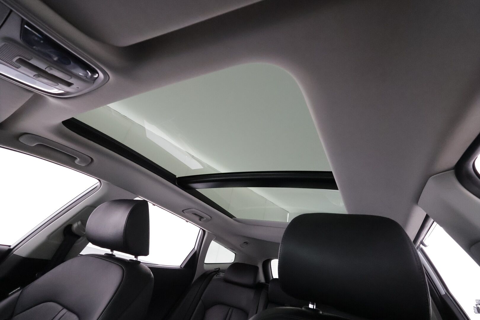Kia Optima 2019 Business Luxury SW A/T**360° Kamera / Adapt.Vakkari / LED-valot / Ilmastoitu Muistipenkki / Harman/Kardon / Koukku** - Navi / Kaistavahti / KeylessGO / 2x Latauskaapelit / 2x Renkaat