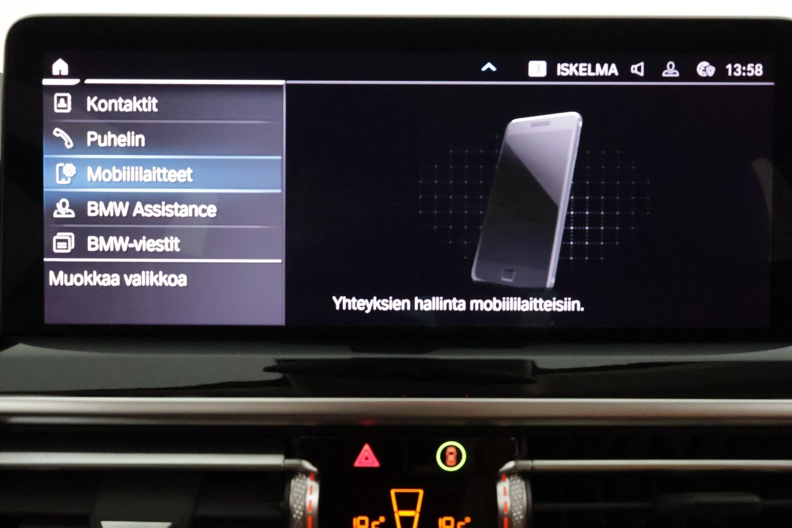 BMW X3 2023 G01 xDrive 30e A Charged Edition **Koukku / Adapt.Vakkari / Adapt.LED / P.Kamera / Sporttinahat / Navi / HiFi** - 3,99 % KORKOTARJOUS TÄHÄN AUTOON - 1-om Suomi-auto / 2x Latauskaapelit / Kahdet Renkaat / Merkkihuollettu!