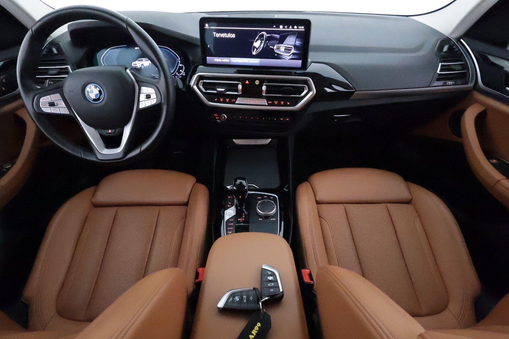 BMW X3 2023 G01 xDrive 30e A Charged Edition **Koukku / Adapt.Vakkari / Adapt.LED / P.Kamera / Sporttinahat / Navi / HiFi** - 3,99 % KORKOTARJOUS TÄHÄN AUTOON - 1-om Suomi-auto / 2x Latauskaapelit / Kahdet Renkaat / Merkkihuollettu!