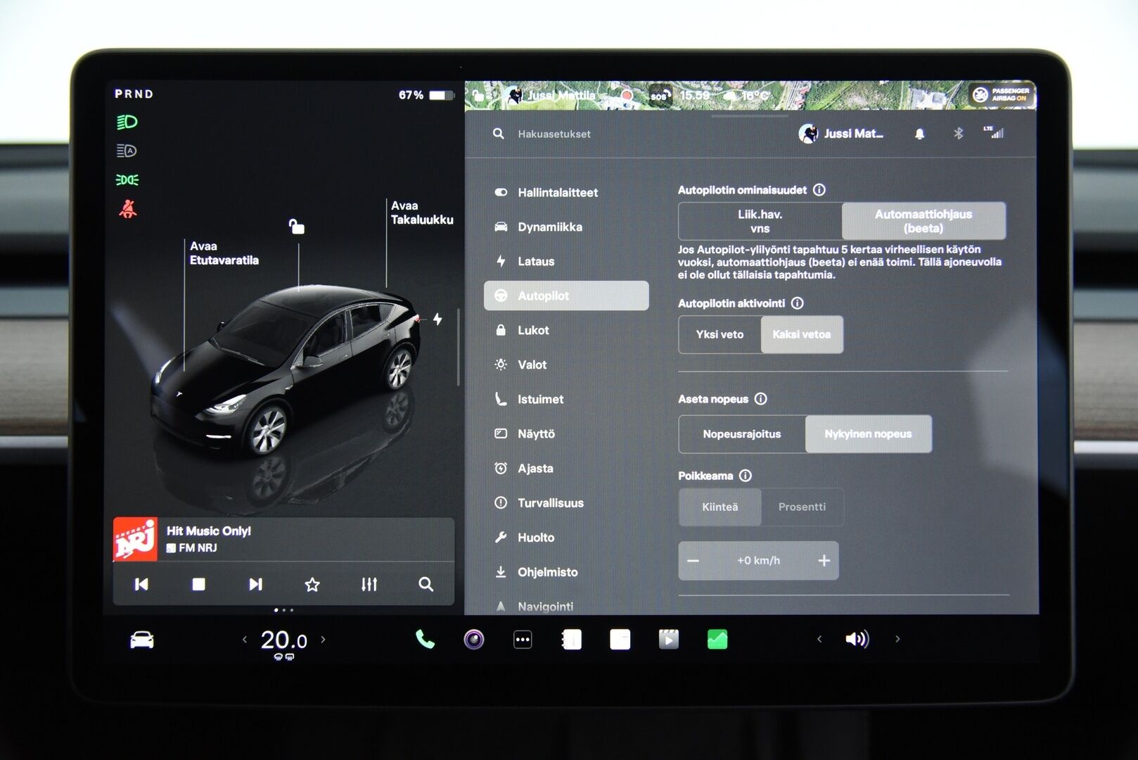 Tesla Model Y 2023 Long Range AWD / Matrix-LED / Vetokoukku / Lämpöpumppu / Adapt. vak / Lasikatto / Autopilot / AMD-Ryzen - 3,99 % KORKOTARJOUS TÄHÄN AUTOON - 1-omisteinen Suomi-Auto vetokoukulla!