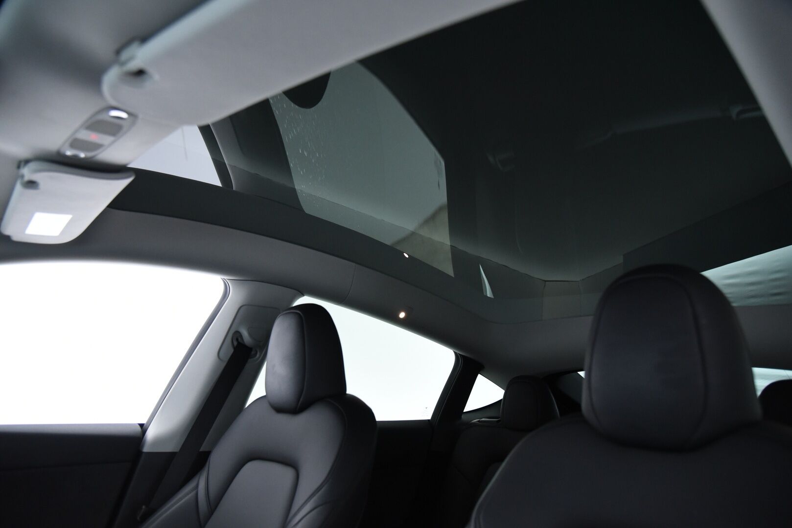 Tesla Model Y 2023 Long Range AWD / Matrix-LED / Vetokoukku / Lämpöpumppu / Adapt. vak / Lasikatto / Autopilot / AMD-Ryzen - 3,99 % KORKOTARJOUS TÄHÄN AUTOON - 1-omisteinen Suomi-Auto vetokoukulla!