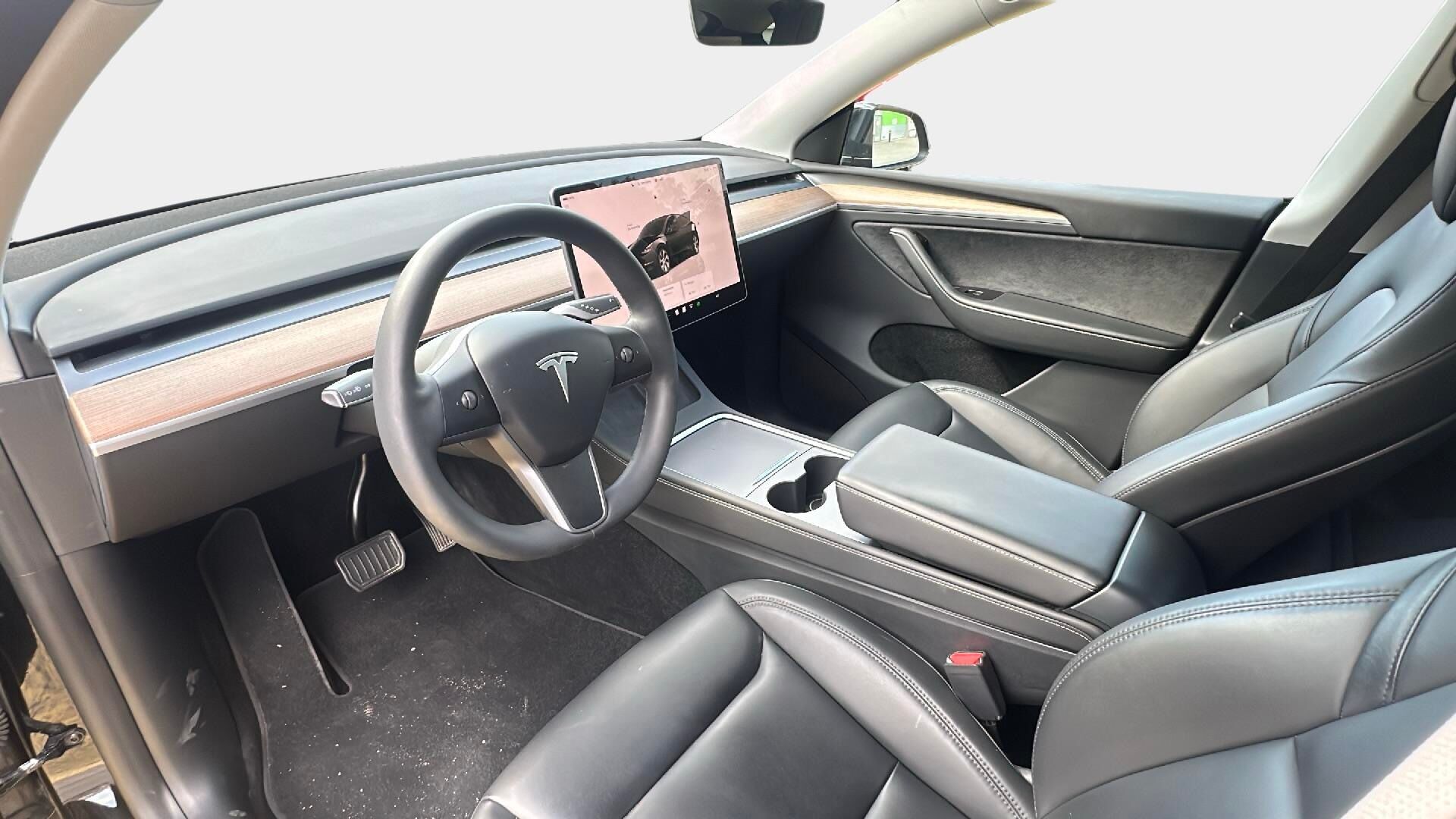 Tesla Model Y 2023 Long Range AWD / Matrix-LED / Vetokoukku / Lämpöpumppu / Adapt. vak / Lasikatto / Autopilot / AMD-Ryzen - 3,99 % KORKOTARJOUS TÄHÄN AUTOON - 1-omisteinen Suomi-Auto vetokoukulla!