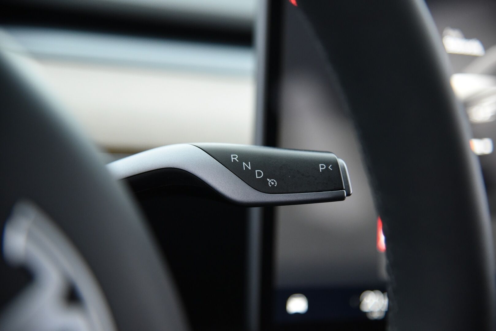 Tesla Model Y 2023 Long Range AWD / Matrix-LED / Vetokoukku / Lämpöpumppu / Adapt. vak / Lasikatto / Autopilot / AMD-Ryzen - 3,99 % KORKOTARJOUS TÄHÄN AUTOON - 1-omisteinen Suomi-Auto vetokoukulla!