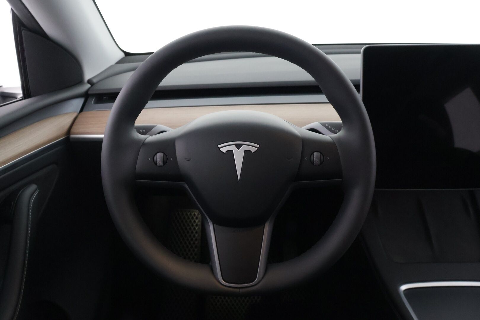 Tesla Model Y 2023 Long Range Dual Motor *ILP / Lasikatto / AMD Ryzen /  FSD3* - * AKKU KUNTOTARKASTETTU*  *2X Vanteet / Super Siisti / Perheauto*
