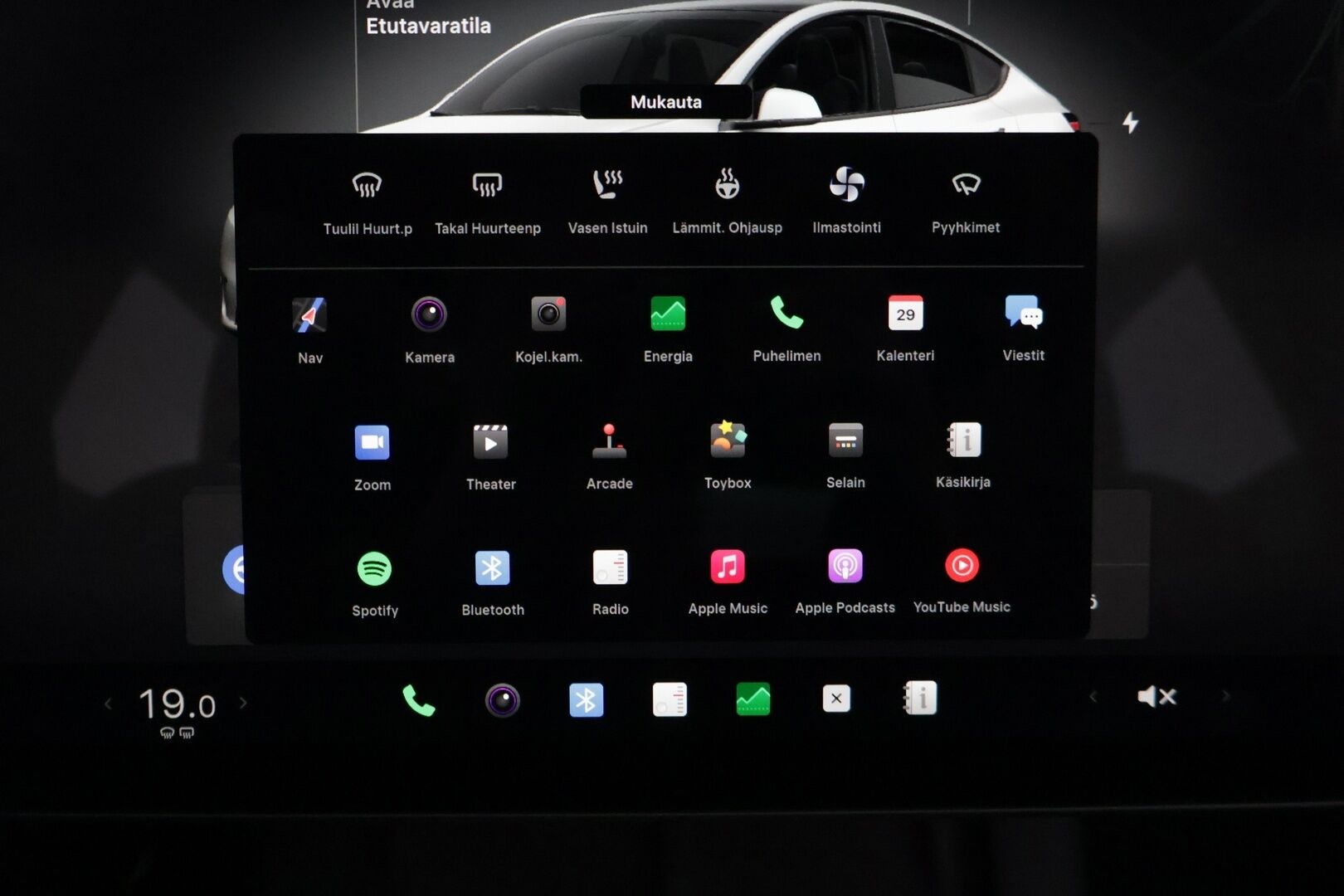 Tesla Model Y 2023 Long Range Dual Motor *ILP / Lasikatto / AMD Ryzen /  FSD3* - * AKKU KUNTOTARKASTETTU*  *2X Vanteet / Super Siisti / Perheauto*