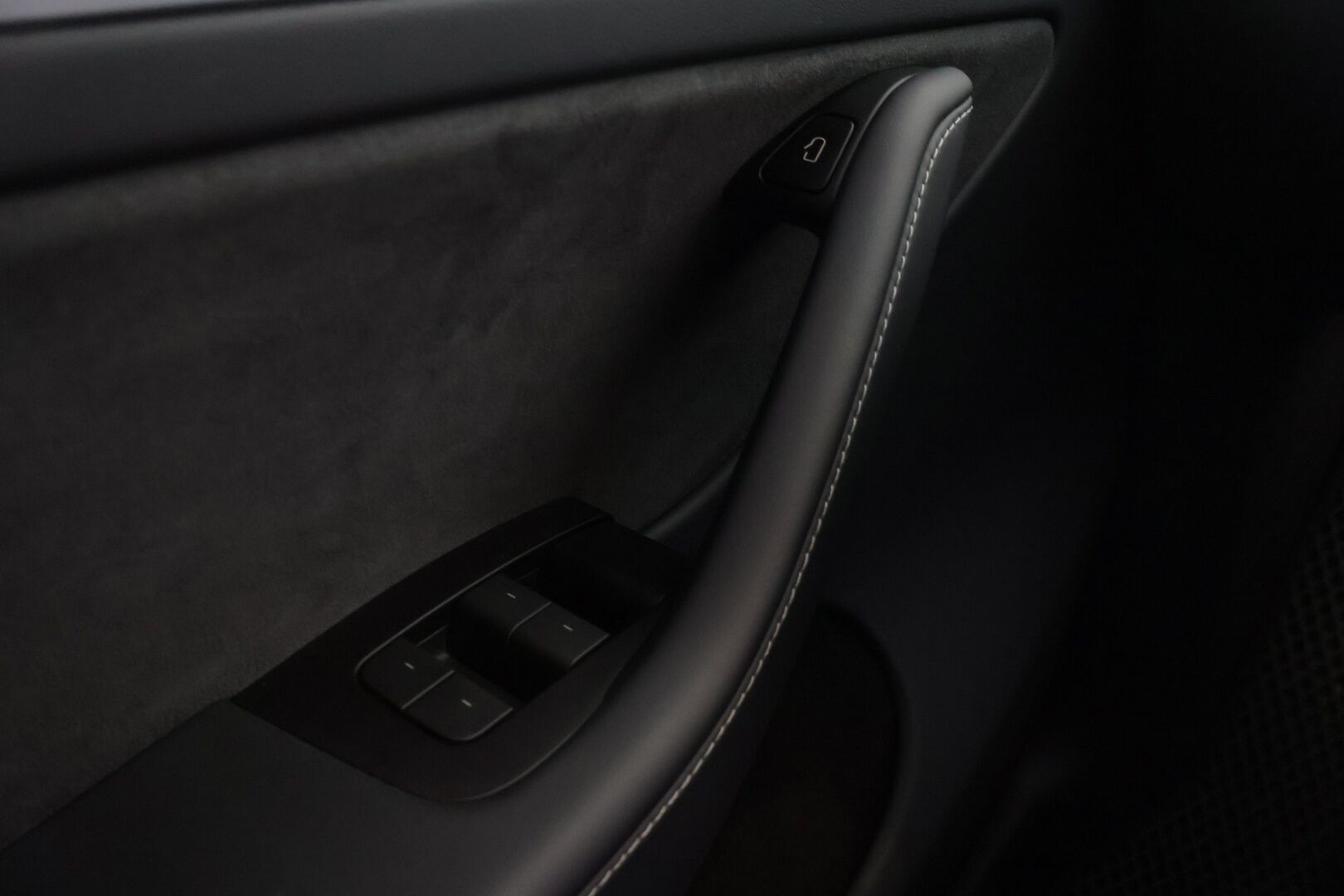 Tesla Model Y 2023 Long Range Dual Motor *ILP / Lasikatto / AMD Ryzen /  FSD3* - * AKKU KUNTOTARKASTETTU*  *2X Vanteet / Super Siisti / Perheauto*