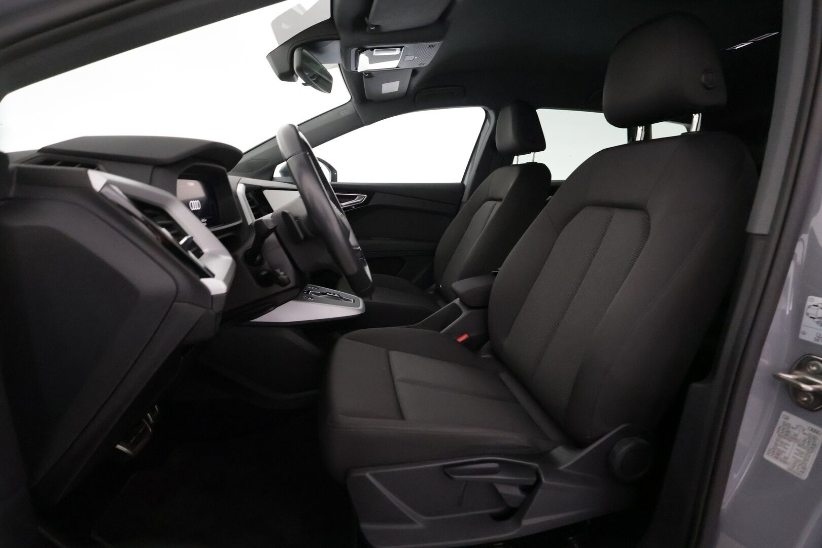 Audi Q4 e-tron 2023 40 e-tron - | ILP | ACC | LED | P.Kamera | Navi | Kaistavahti | Digimittaristo | Navi | Merkkihuollot | Kahdet renkaat | Suomi-auto |