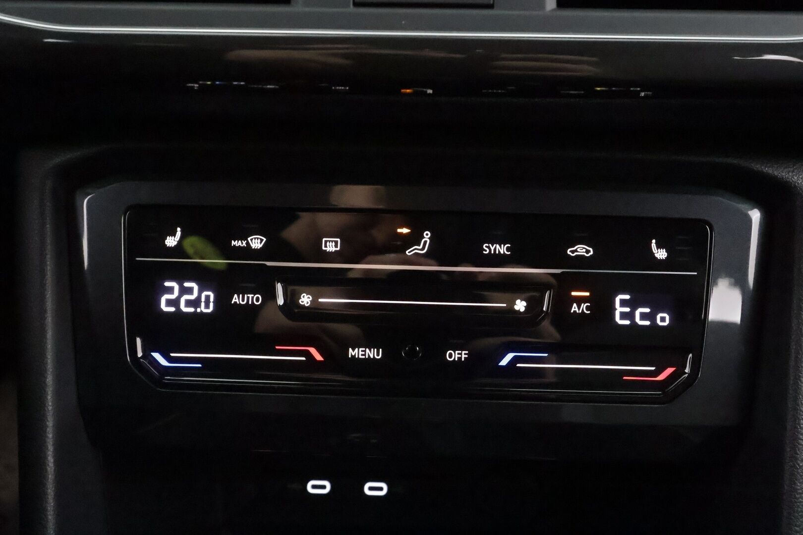 Seat Tarraco 2023 1,4 PHEV 245 e-Hybrid Xcellence Launch Edition DSG - | ACC | LED | P.Kamera | Kaistavahti | Navi | Keyless | 1-om Suomi-auto | Merkkihuollot | 2x Latauskaapelit | Kahdet renkaat |