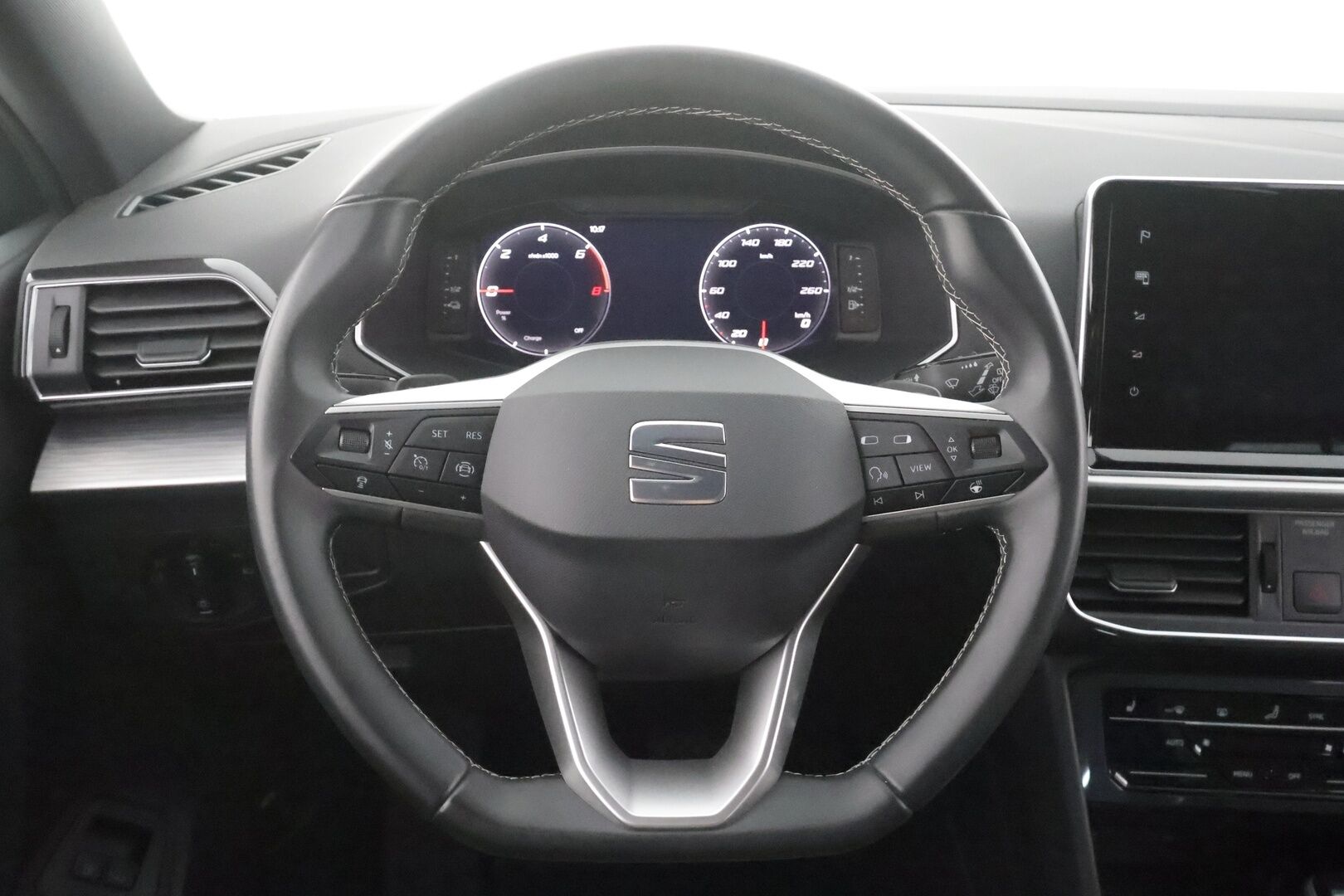 Seat Tarraco 2023 1,4 PHEV 245 e-Hybrid Xcellence Launch Edition DSG - | ACC | LED | P.Kamera | Kaistavahti | Navi | Keyless | 1-om Suomi-auto | Merkkihuollot | 2x Latauskaapelit | Kahdet renkaat |