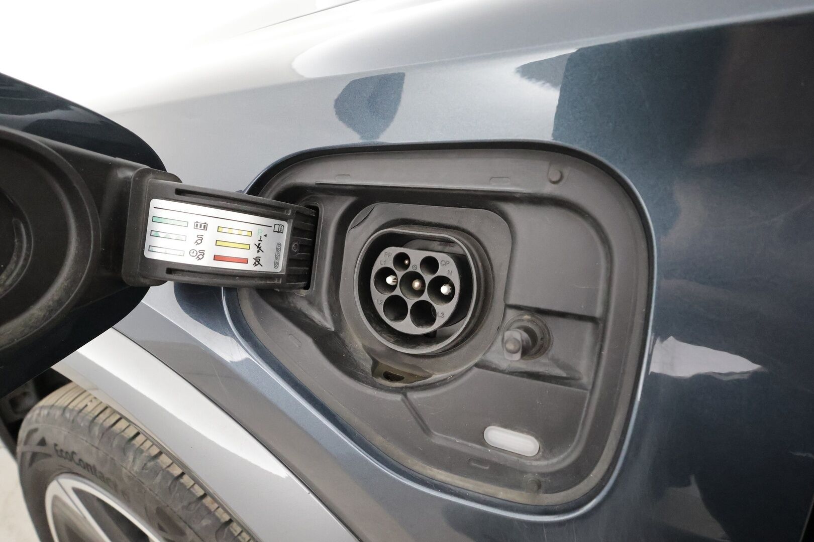 Cupra Formentor 2024 1.4 PHEV 150 kW e-HYBRID DSG * Koukku / ACC / Matrix-LED / Muistipenkki / P.Kamera / Navi / Kaistavahti / Keyless * - 1-om Suomi-auto / 2x Latauskaapelit / Kahdet renkaat / Merkkihuollot - HULLUT BLACKWEEK JATKOT - KORKOTARJOUS 2,49%