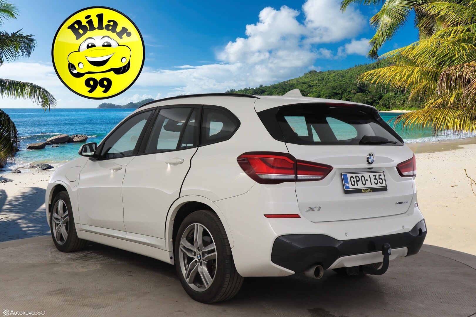 BMW X1 2021 10 kWh, xDrive 25e M-Sport Plug-In Hybrid *Blow-By Heater / HUD / Peruutuskamera / Sporttinahat / Koukku / Navi* - Fiksu taloudellinen M-Sport Bemari särmällä huoltohistorialla, nelivedolla sekä vetokoukulla varustettuna!