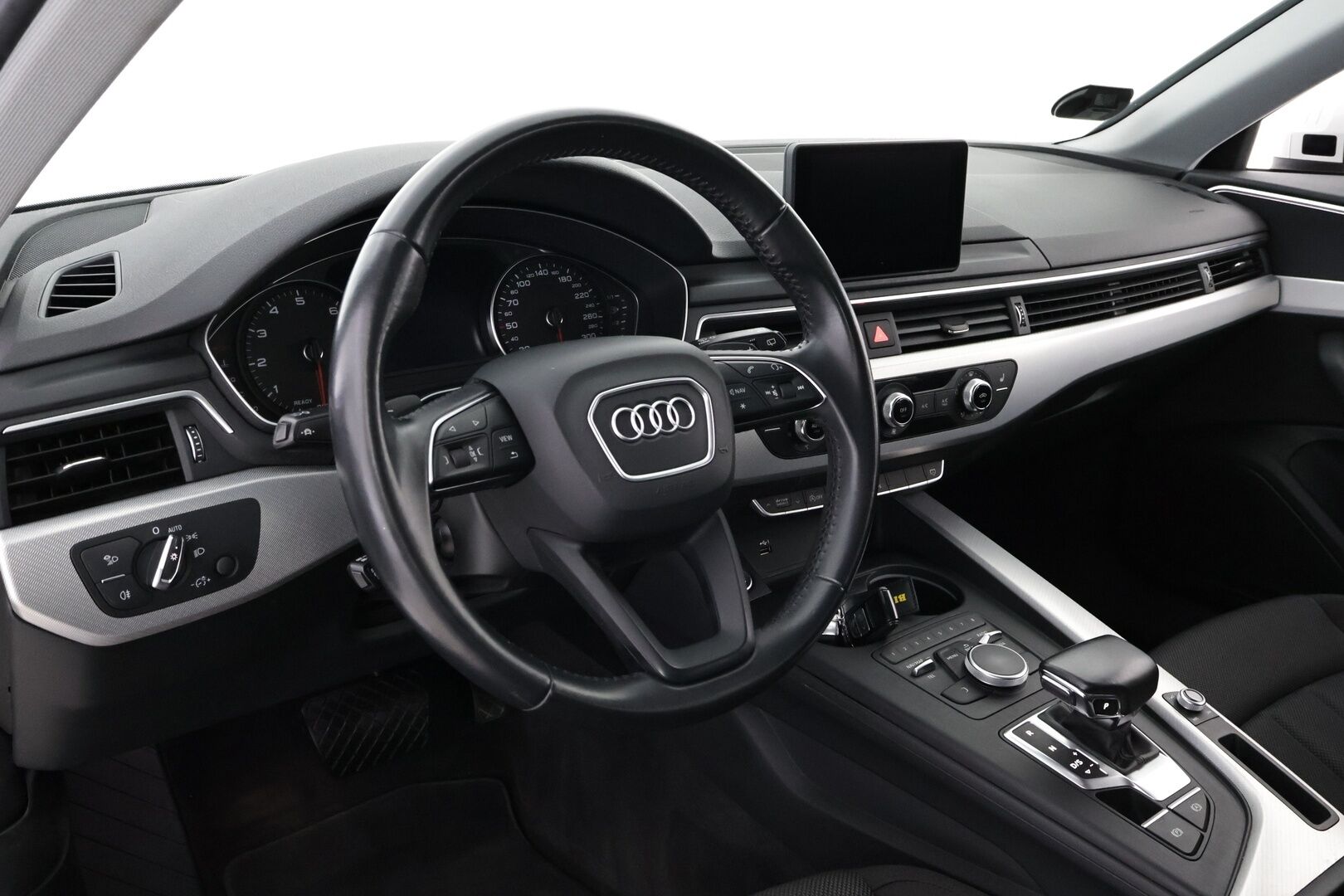 Audi A4 2018 Avant Business 40 TFSI 140 kW MHEV S tronic - Suomiauto | Webasto | ACC | Peruutuskamera | BLIS | Navi | Adapt.LED | Huippuvarusteet!
