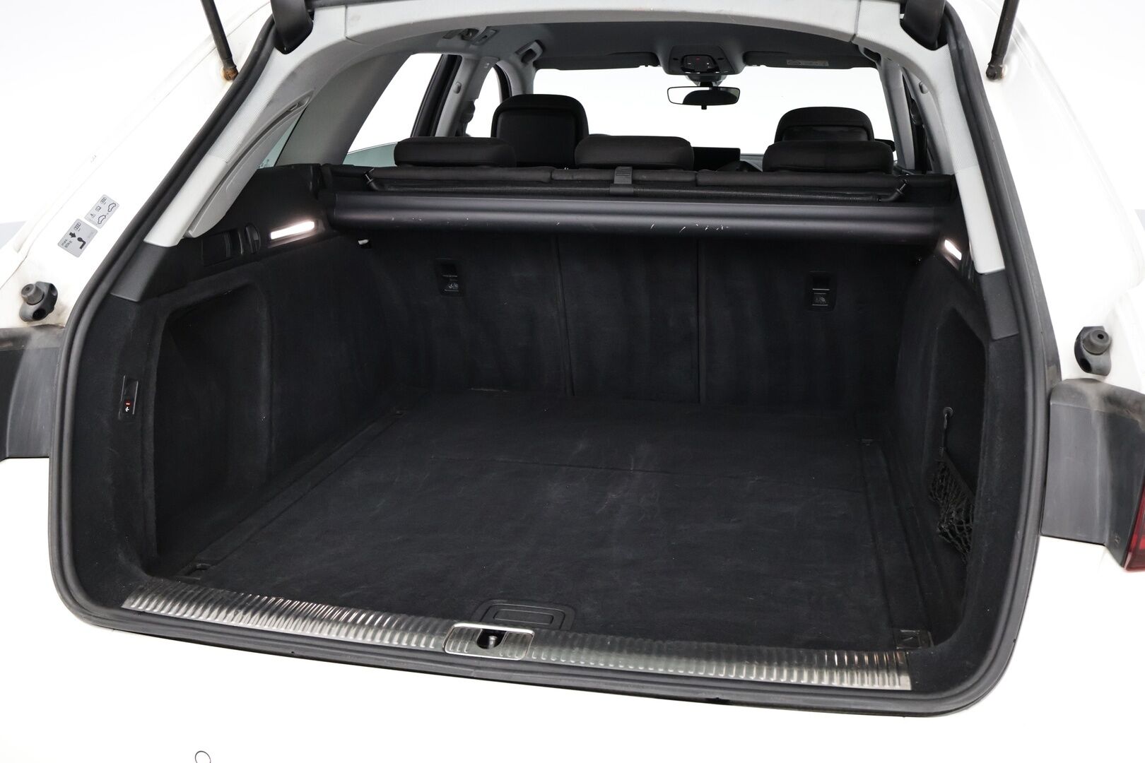 Audi A4 2018 Avant Business 40 TFSI 140 kW MHEV S tronic - Suomiauto | Webasto | ACC | Peruutuskamera | BLIS | Navi | Adapt.LED | Huippuvarusteet!