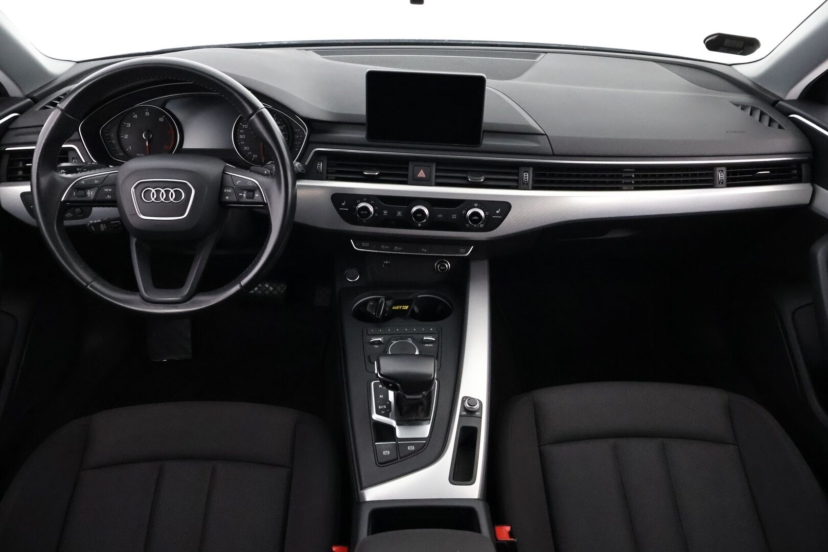 Audi A4 2018 Avant Business 40 TFSI 140 kW MHEV S tronic - Suomiauto | Webasto | ACC | Peruutuskamera | BLIS | Navi | Adapt.LED | Huippuvarusteet!